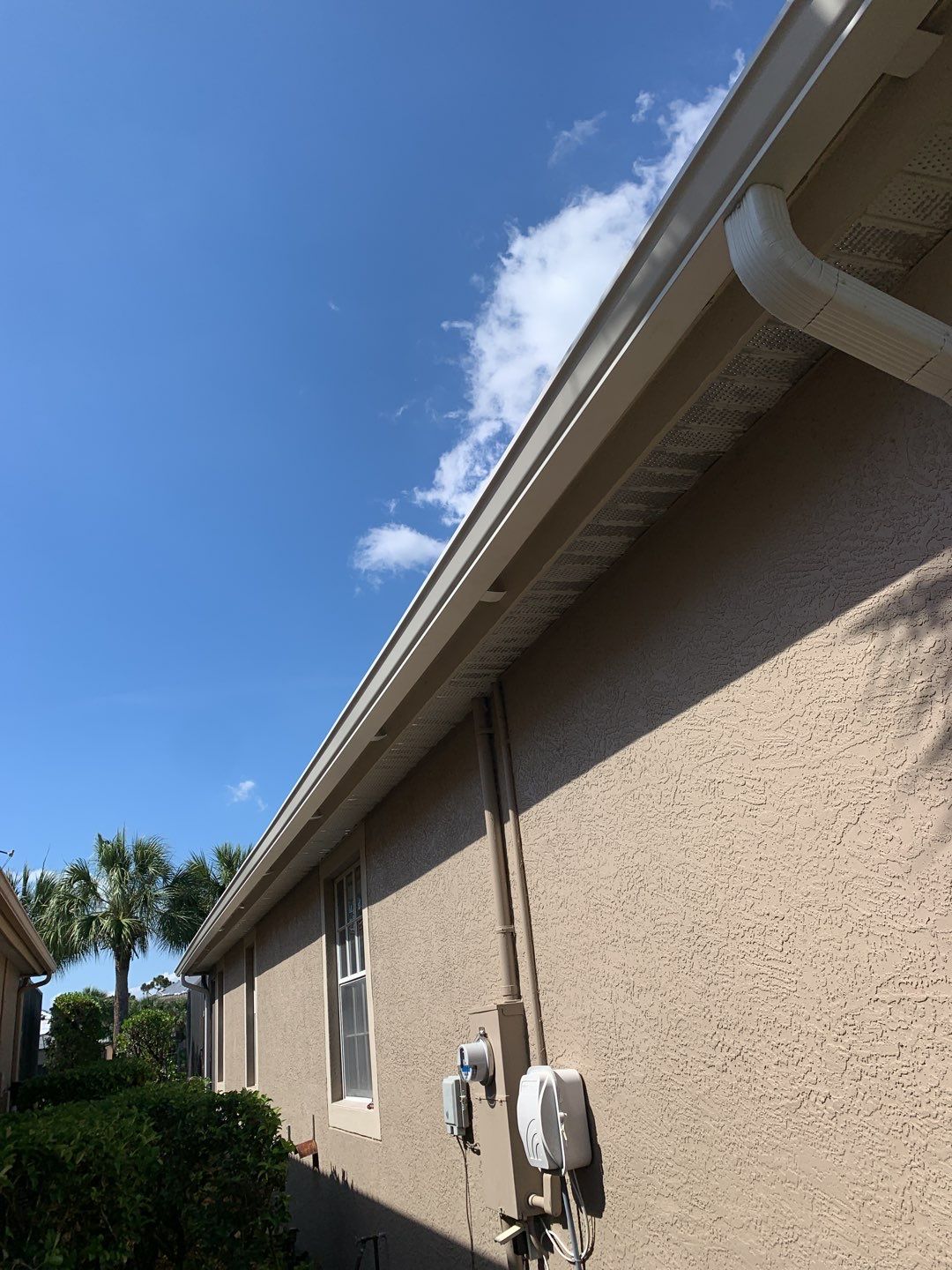 6-Inch Seamless Gutters in Fort Myers FL by Gutter Professor by Gutter Professors