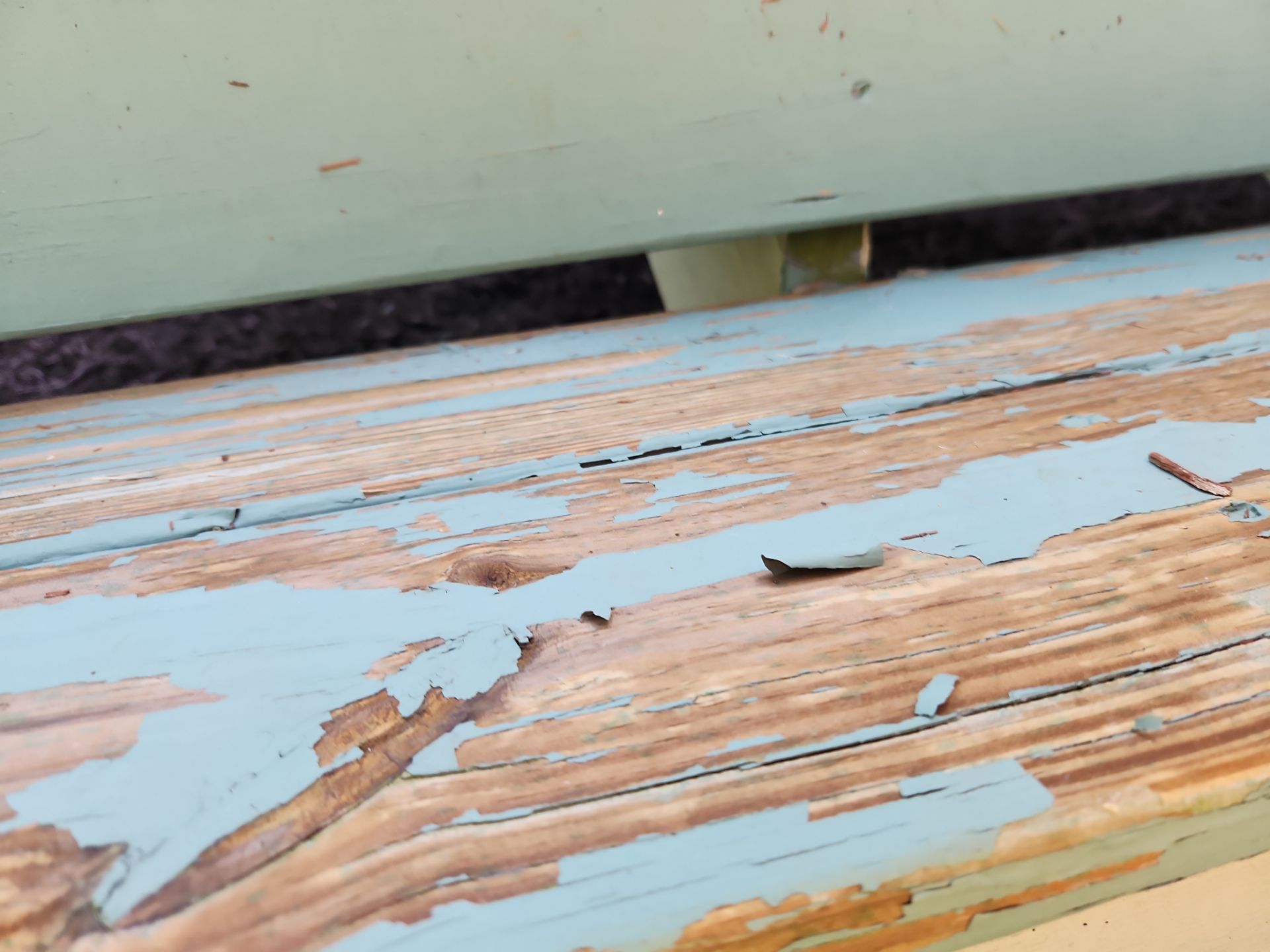 Weathered Deck using AcryFin by DuraSeal