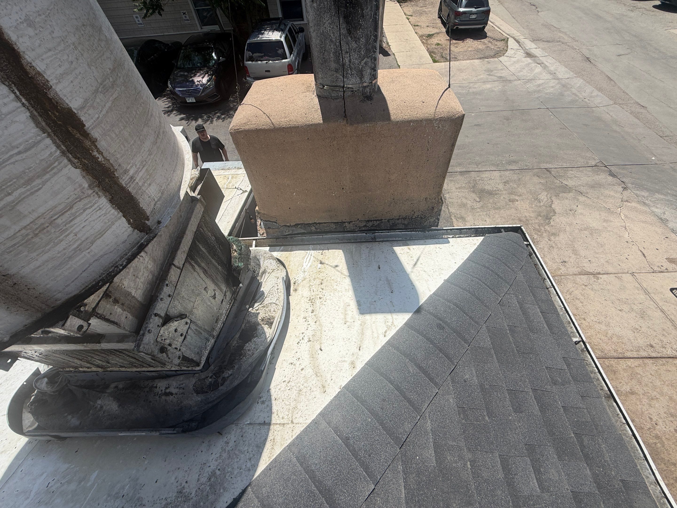 Snarfburger Commercial PVC KEE HP installation with ribs in Boulder by Rhino Roofing LLC