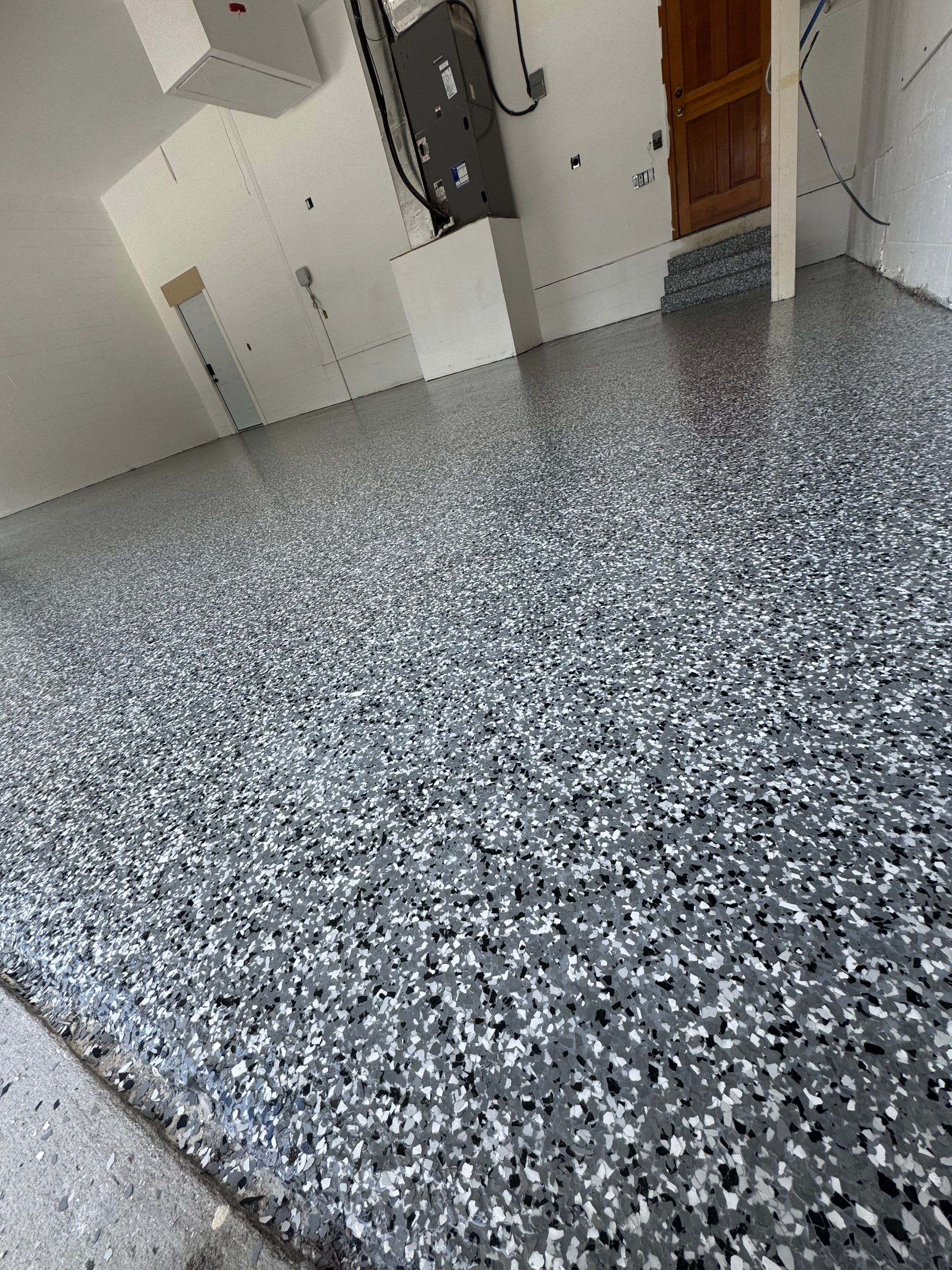 Brandon, FL Garage Transformation with Wombat Flake by Performance Floors & Coating