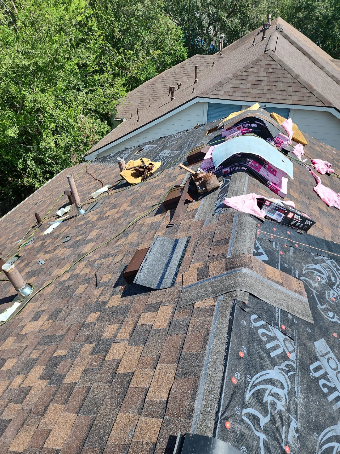 Residential Roofing Installation using Owen's Corning Duration (Lifetime) Shingles by Roof Repair Company