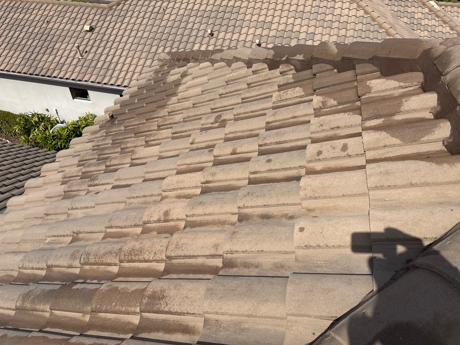 Tile Roof & Pool Deck Cleaning in Artisan Lakes Esplanade, Palmetto, FL – Sunshine AquaWash by Sunshine AquaWash