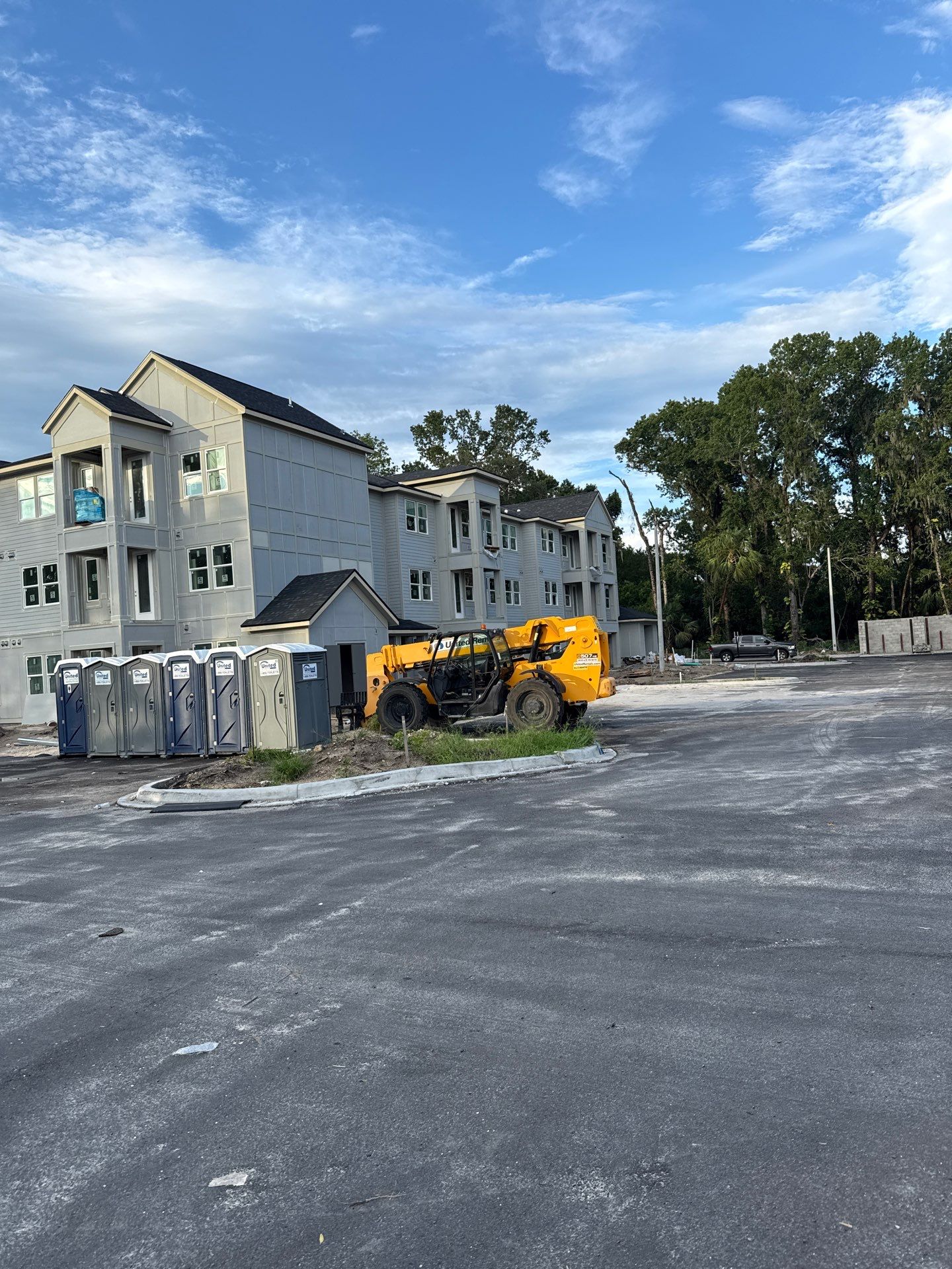 7-Inch Seamless Gutters for Large Roofs in Daytona Beach FL by Gutter Professors