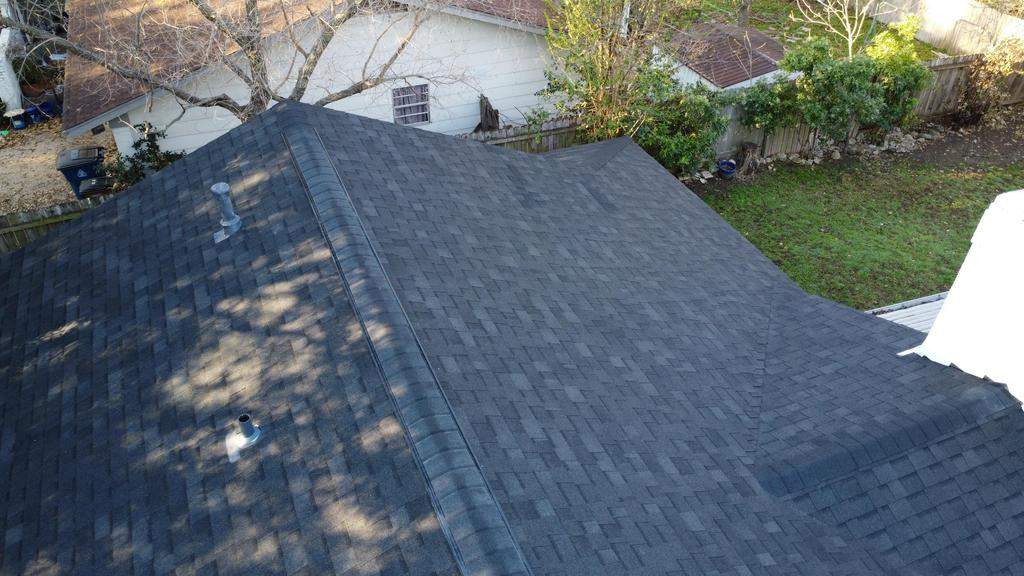 Onyx Black - Owens Corning TruDefinition Duration Storm by RoofsOnly.com