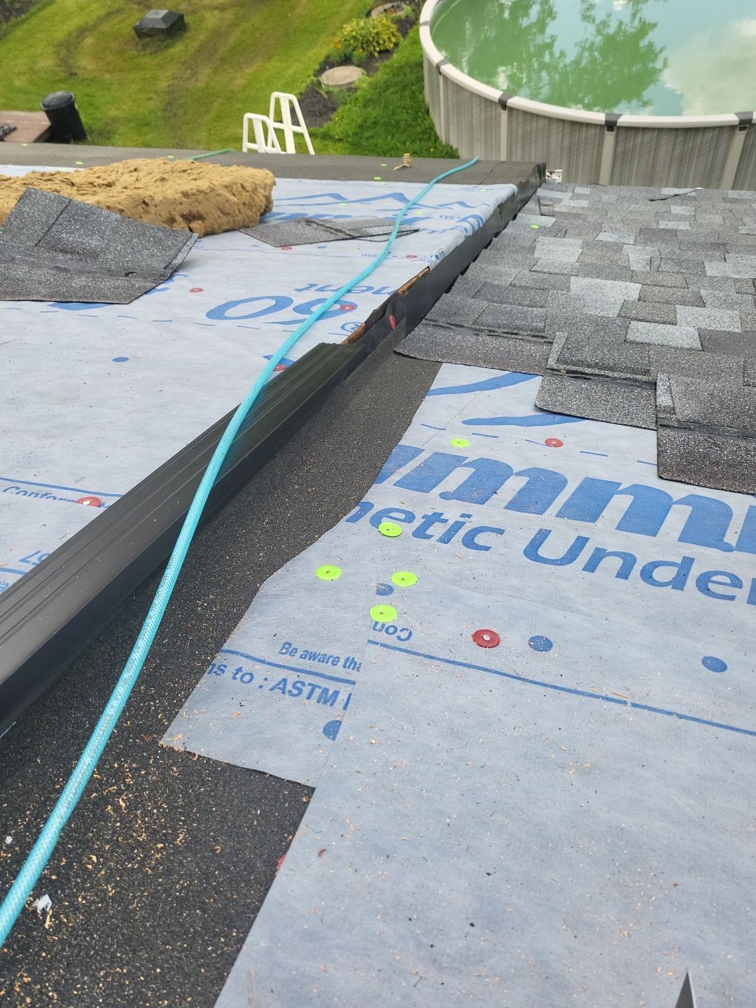 ATLAS PINNACLE: COASTAL GRANITE by Eagle Eye Roofing