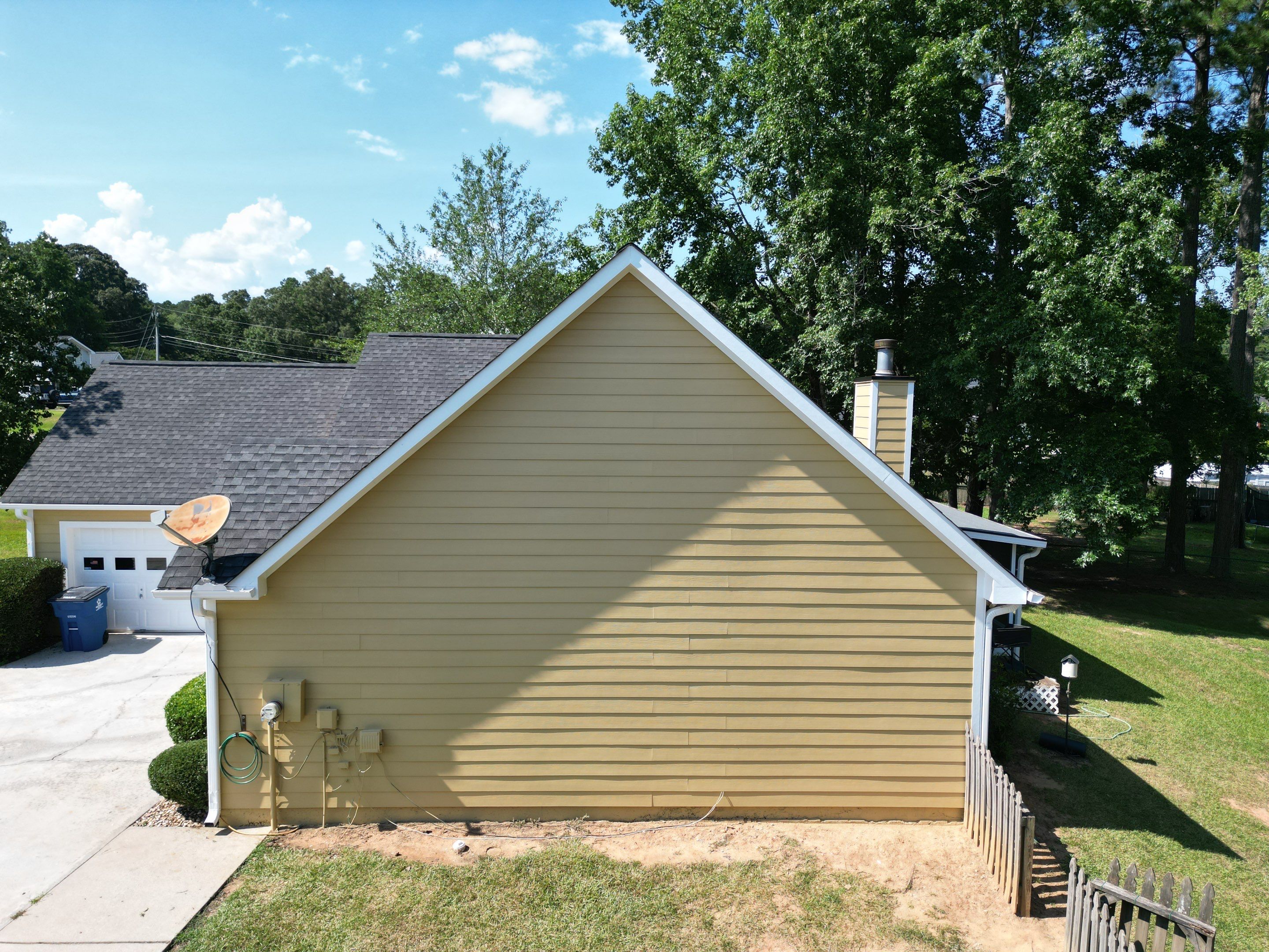 Siding replacement  by Deerfield Roofing LLC