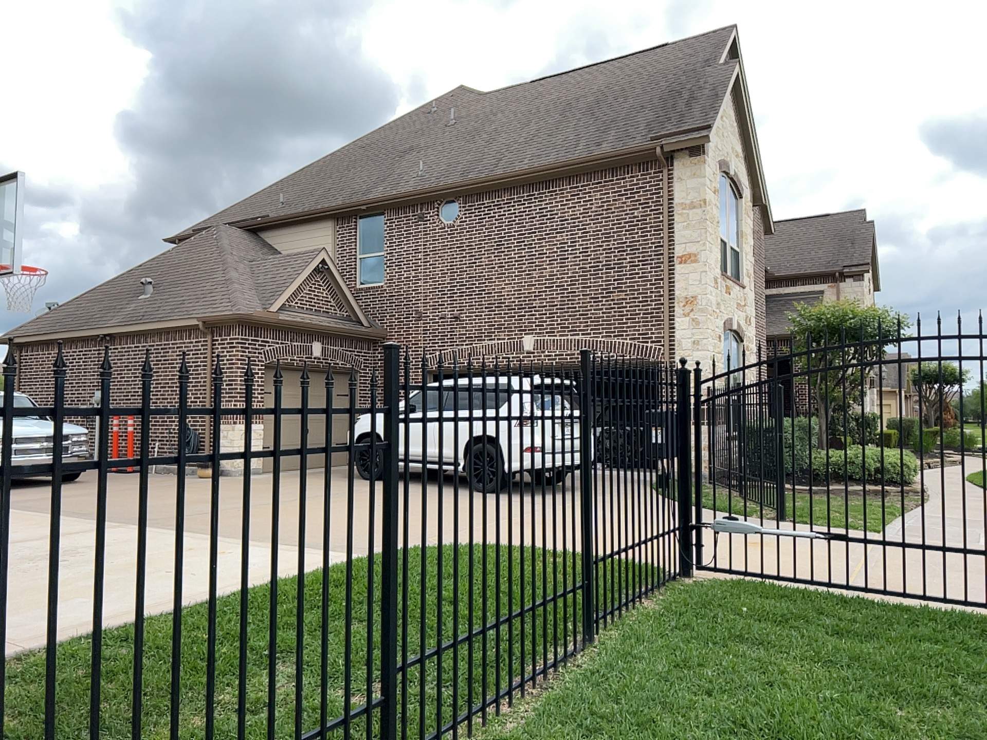 Residential Roofing Installation using Owen's Corning Duration by Roof Concepts Construction