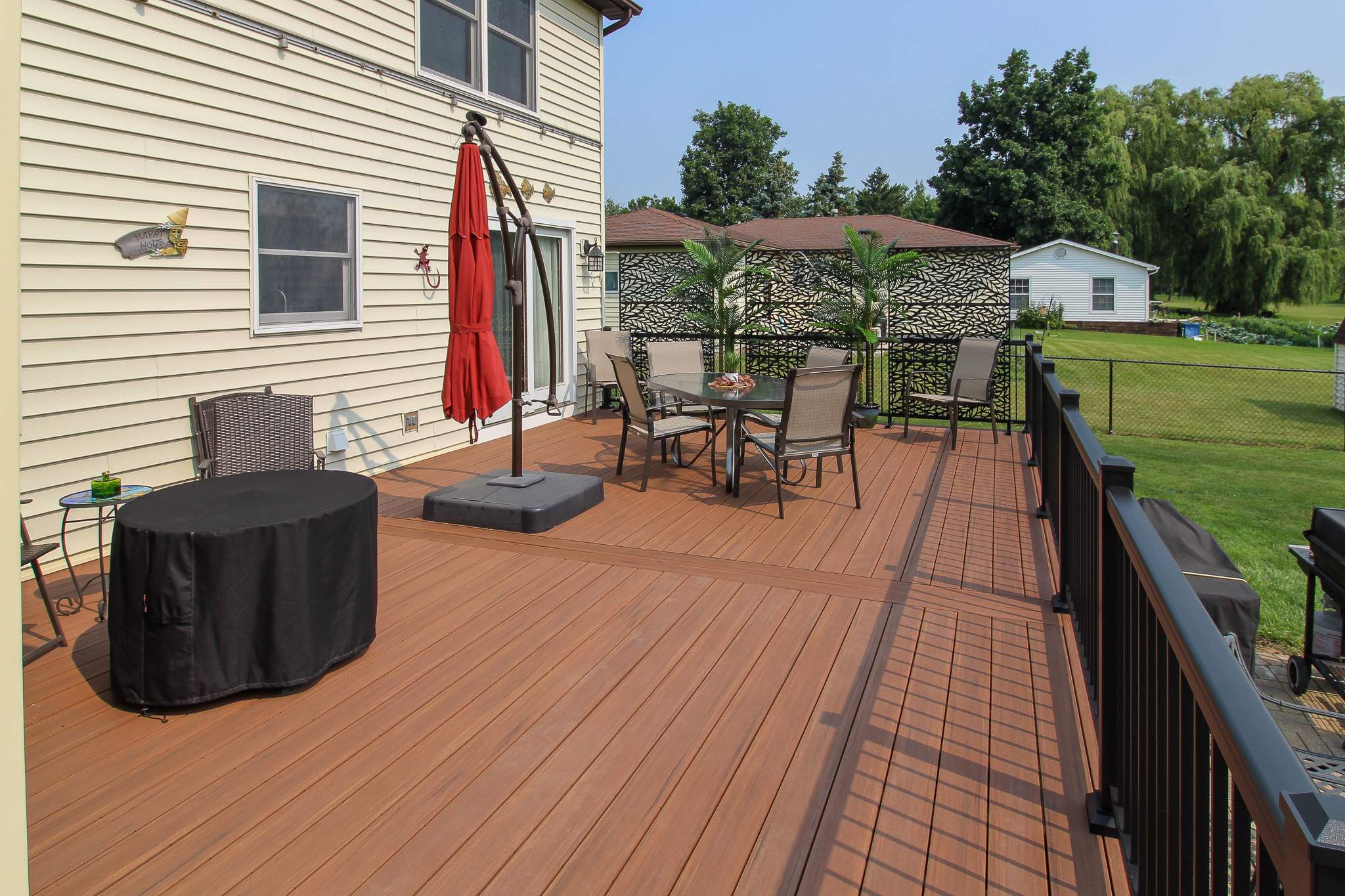 Decks by Ivy Lea Construction