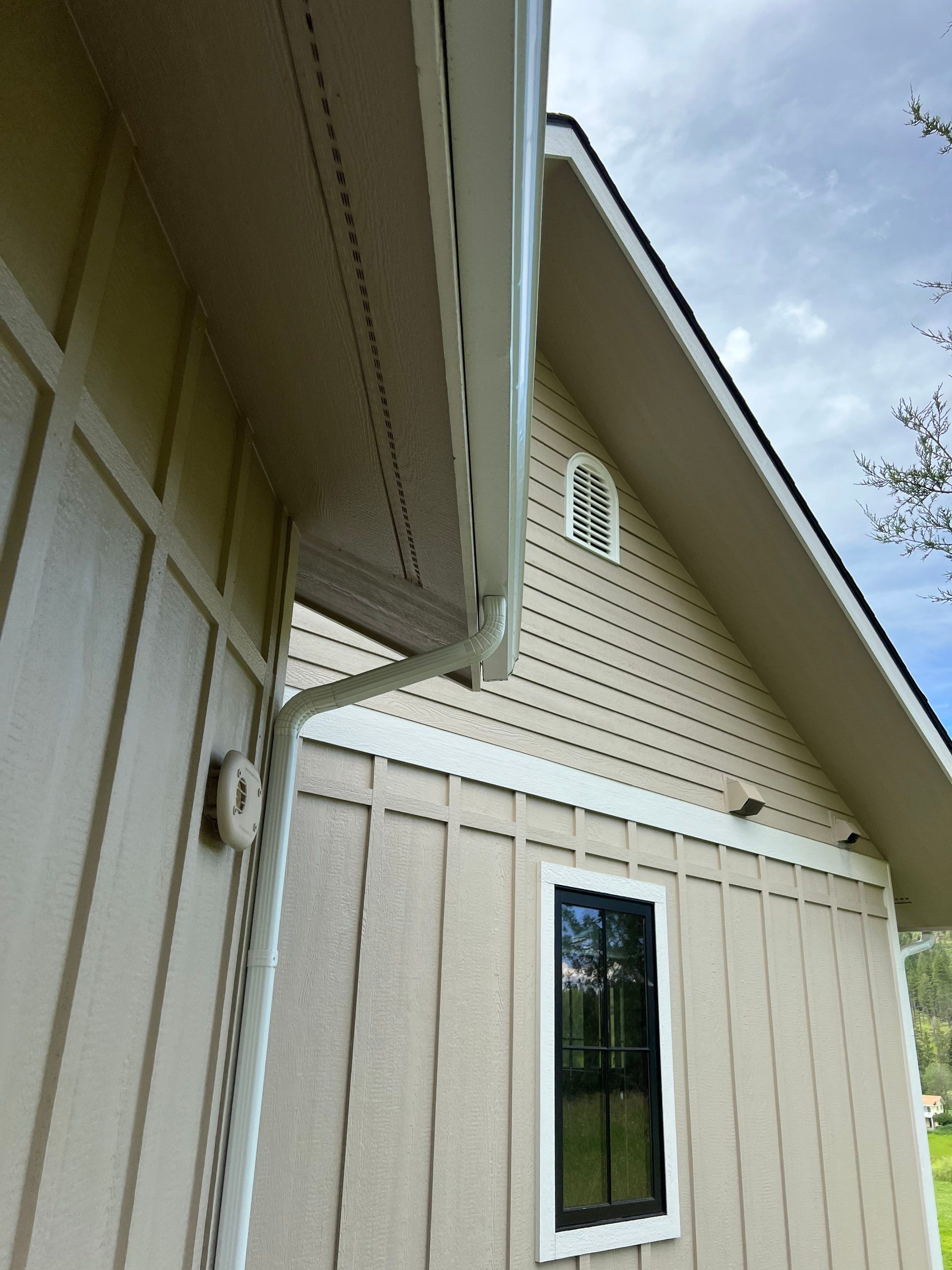 GAF Timberline HDZ - Charcoal - Kalispell, MT  by Montana Roofing Solutions