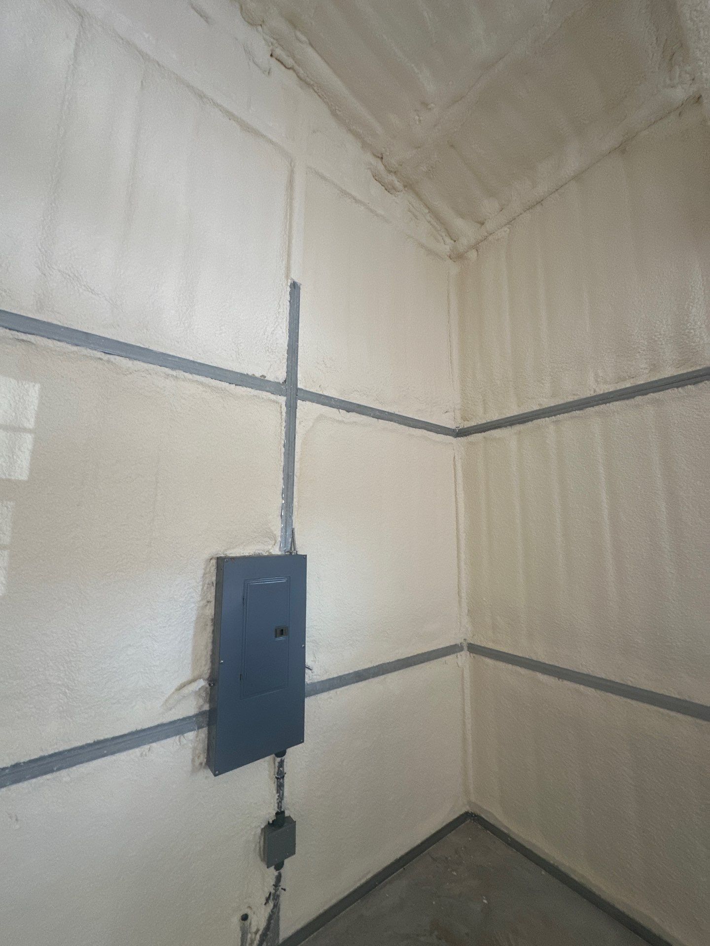 2" close cell foam on this new shop in Lavon Tx by Apex Insulation Solutions