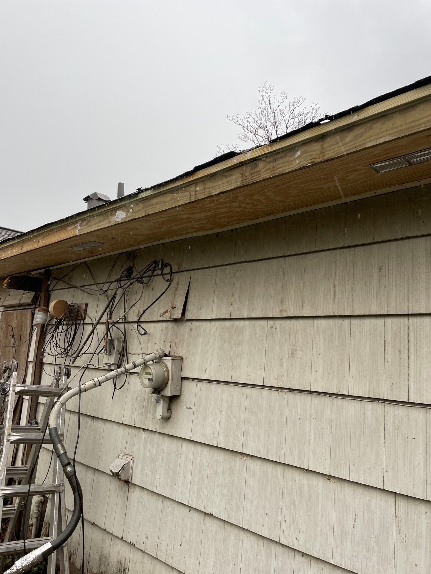 Hail Damage using Owen's Corning Duration (Lifetime) Shingles by Roof Repair Company