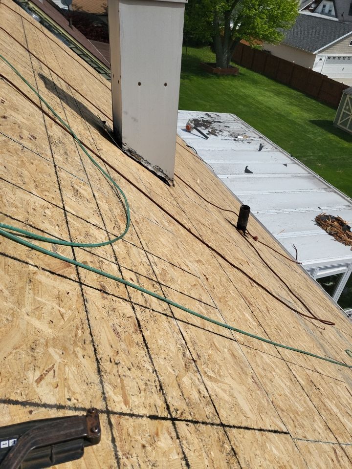 ATLAS PINNACLE COLOR: COASTAL GRANITE DRIP EDGE: WHITE by Eagle Eye Roofing