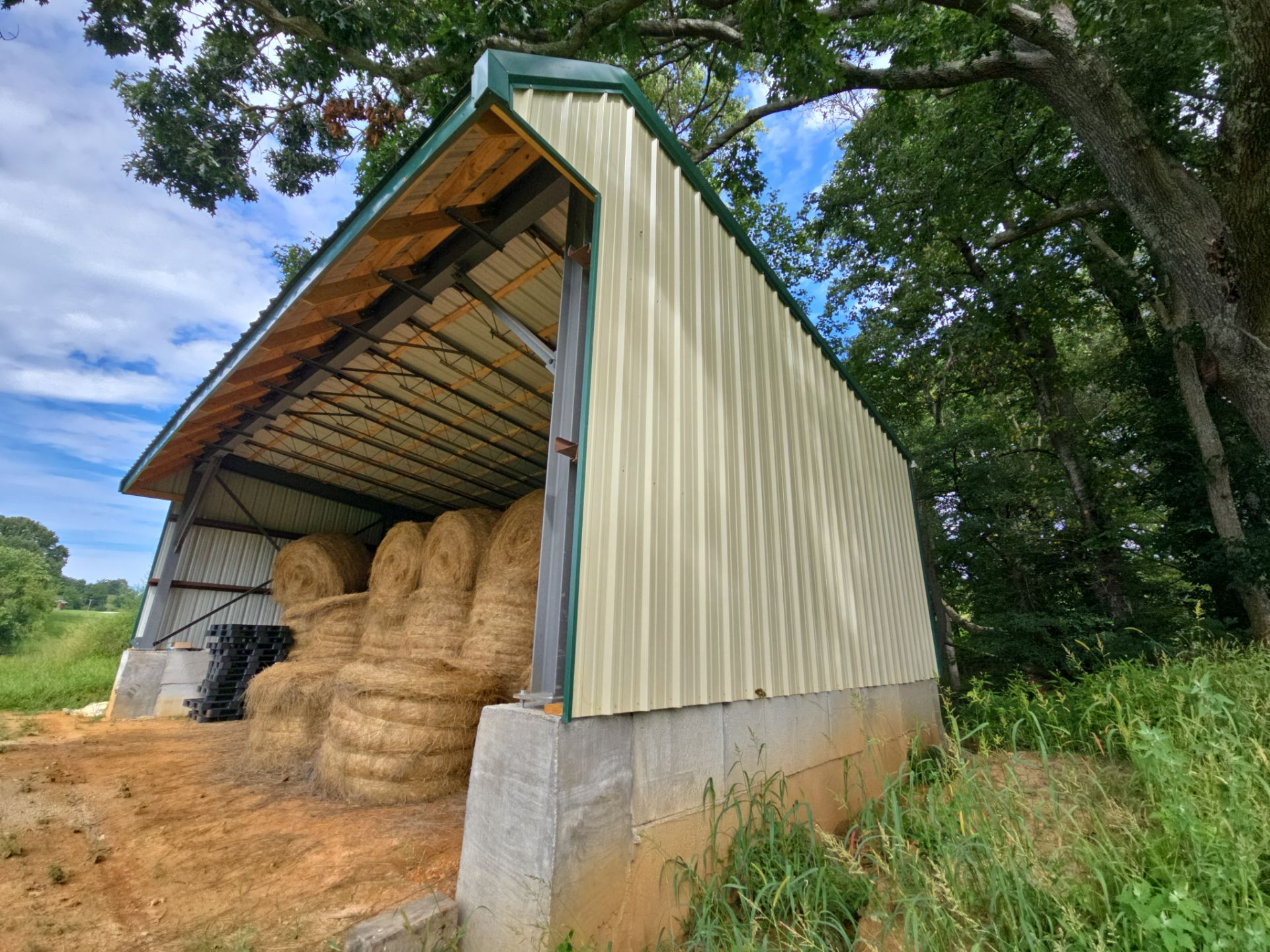Harris Hay Shed by Omnia Roofing