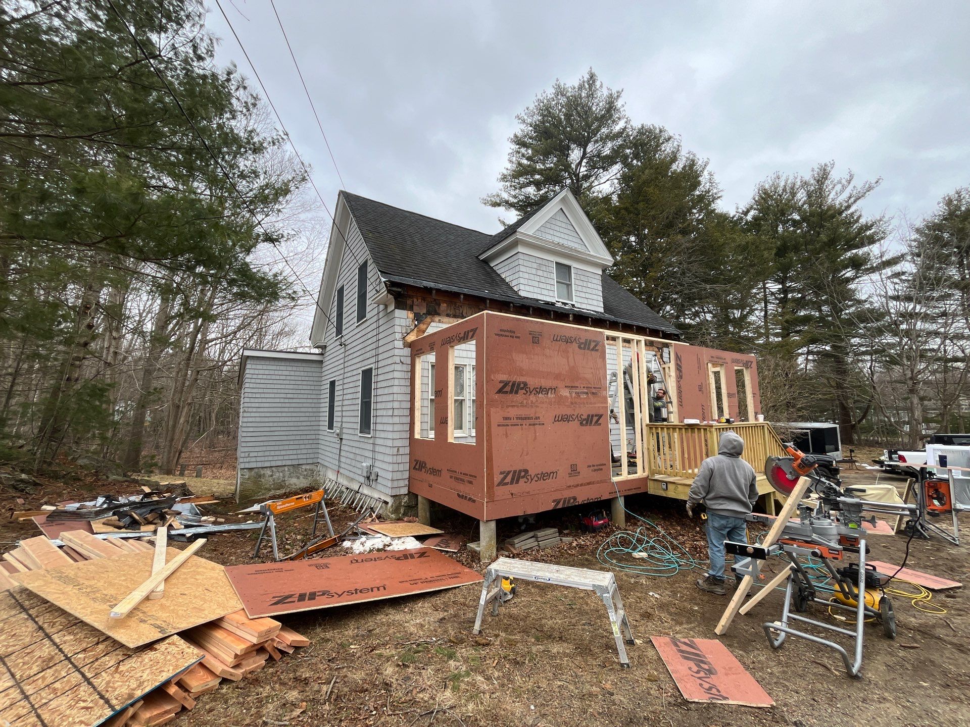 Three Season Build W/New Roof in New Castle, NH by Tall pine roofing