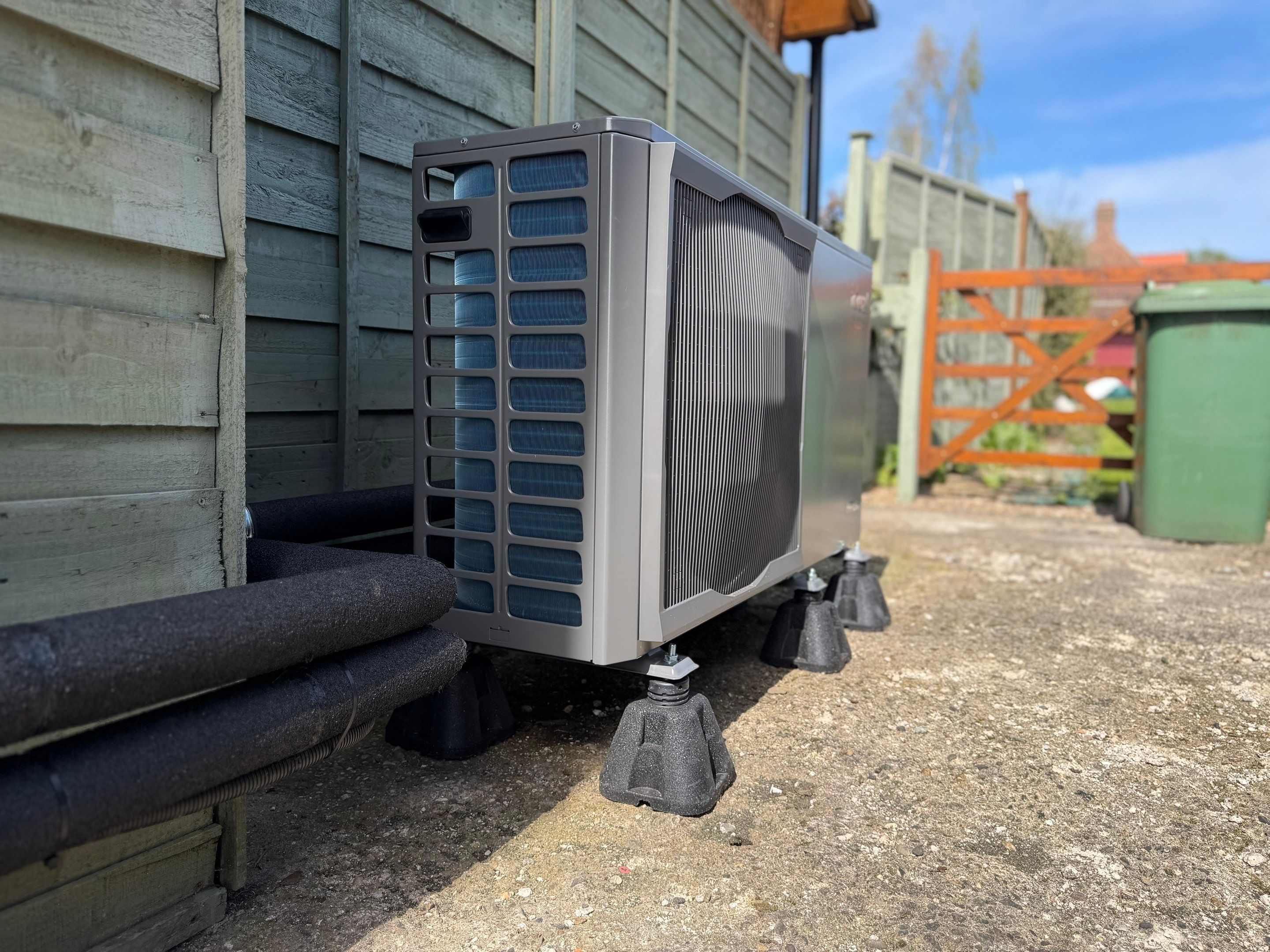 From Coal-Fired Heating to Modern Renewable Comfort 🔥➡️🌿 by Elite Services Group Ltd