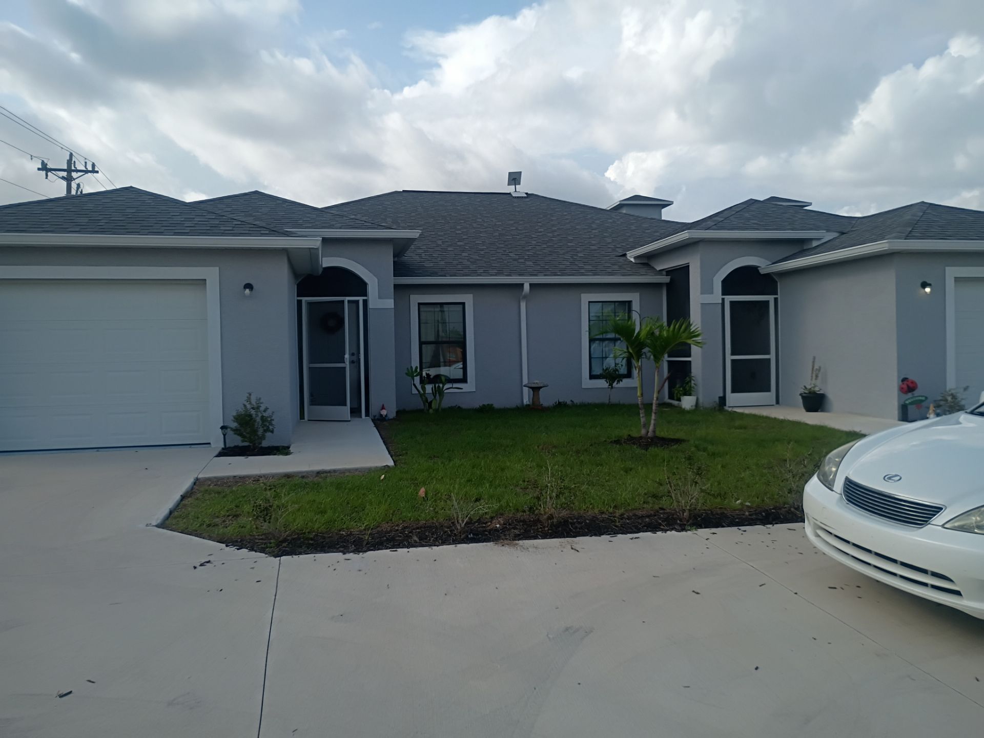 Seamless Aluminum Gutter Installation using K-Style Seamless Gutters in Cape Coral FL by Gutter Professors