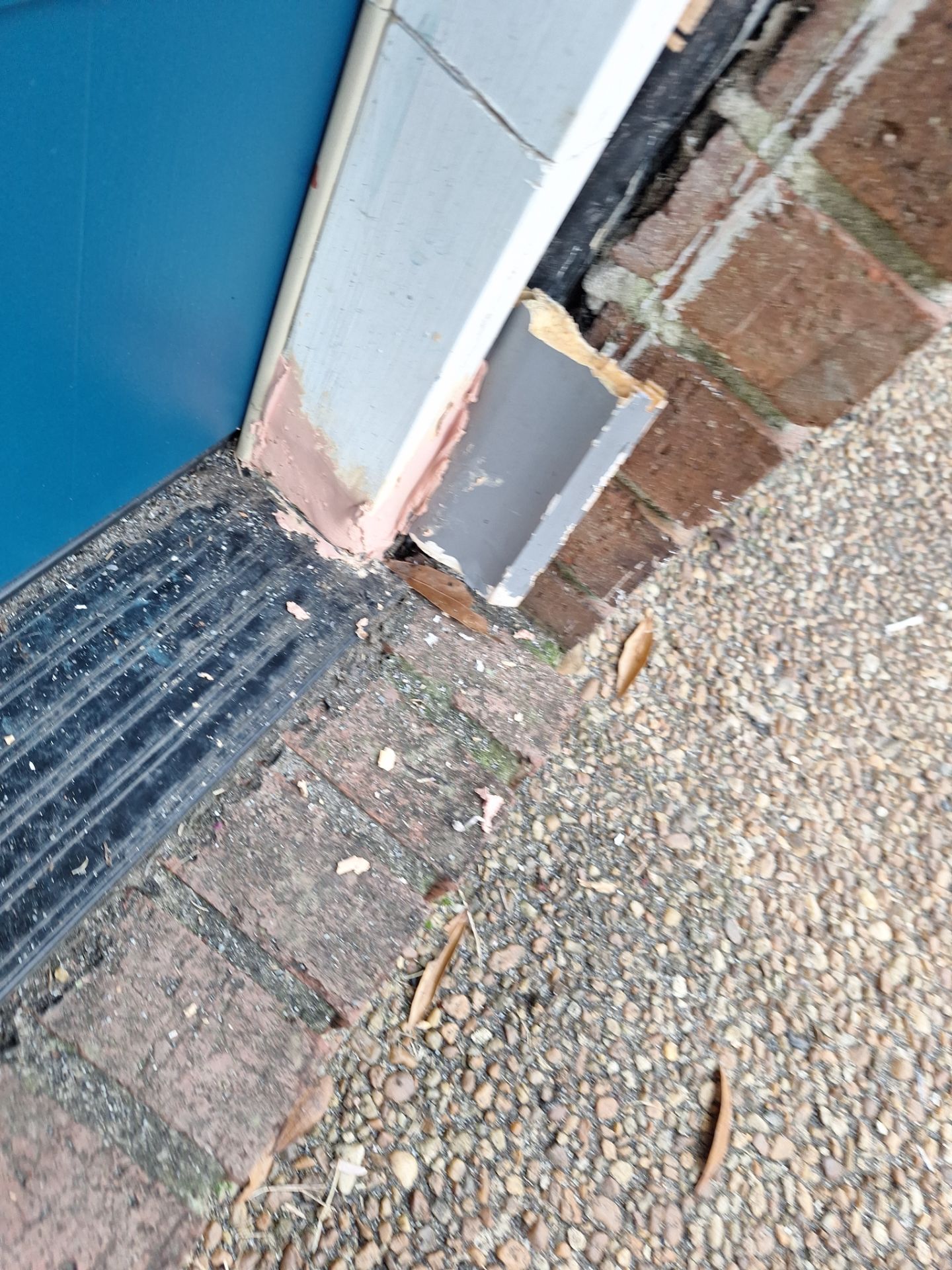 Residential Door Repair by iGreen Solutions