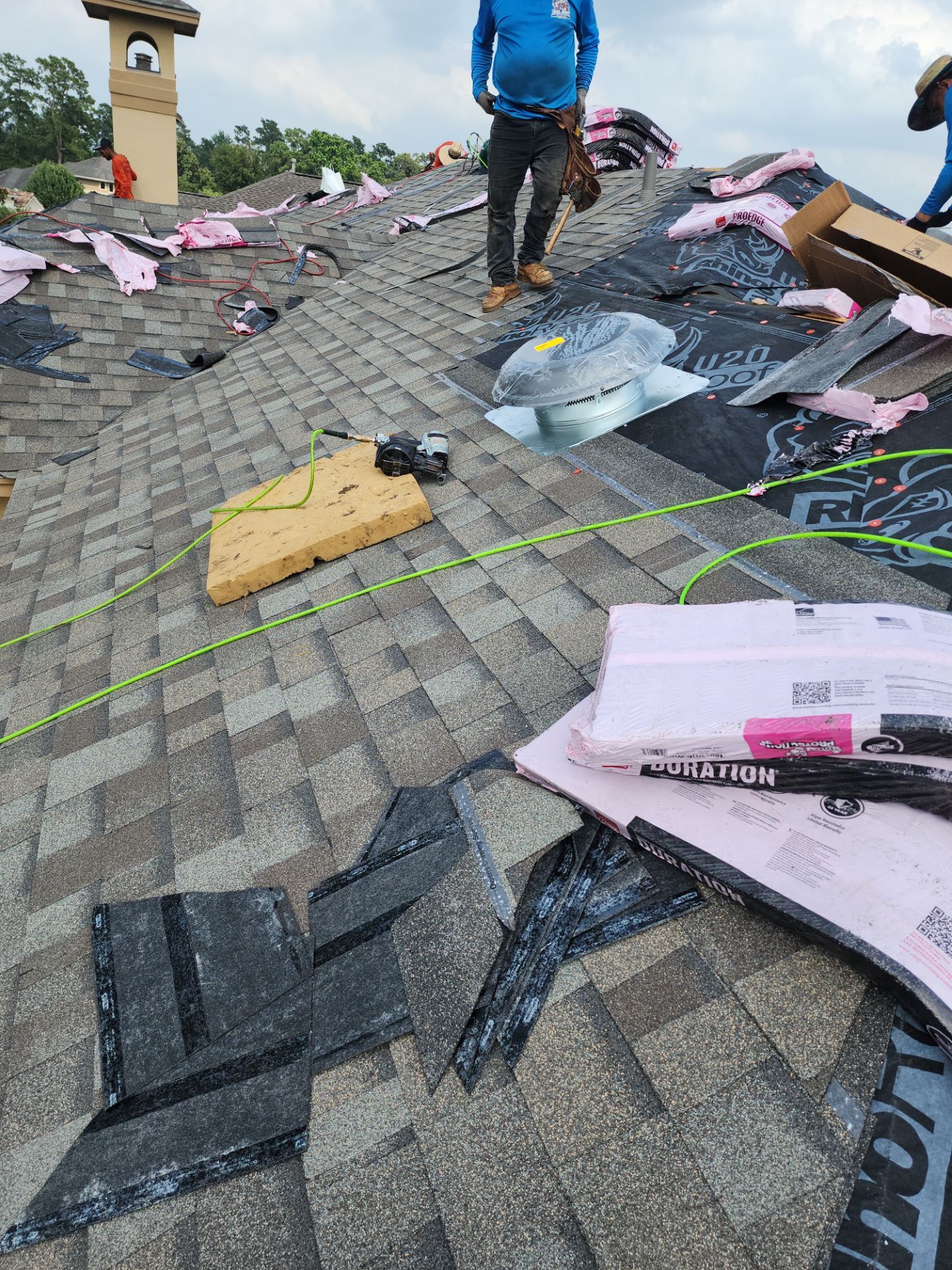 Residential Roofing Installation using Owen's Corning Duration (Lifetime) Shingles by Roof Repair Company
