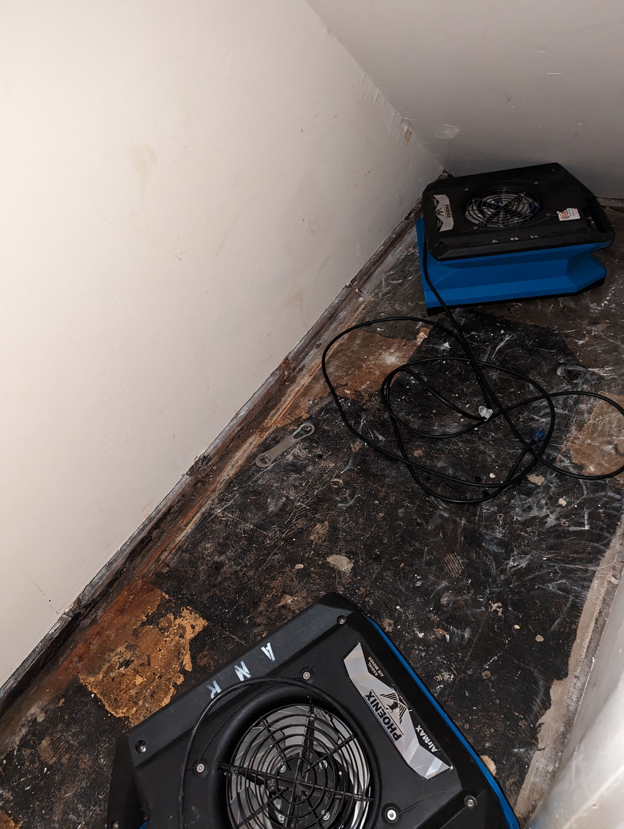 Emergency Service Water Damage in Louisville, KY by ANR Restoration