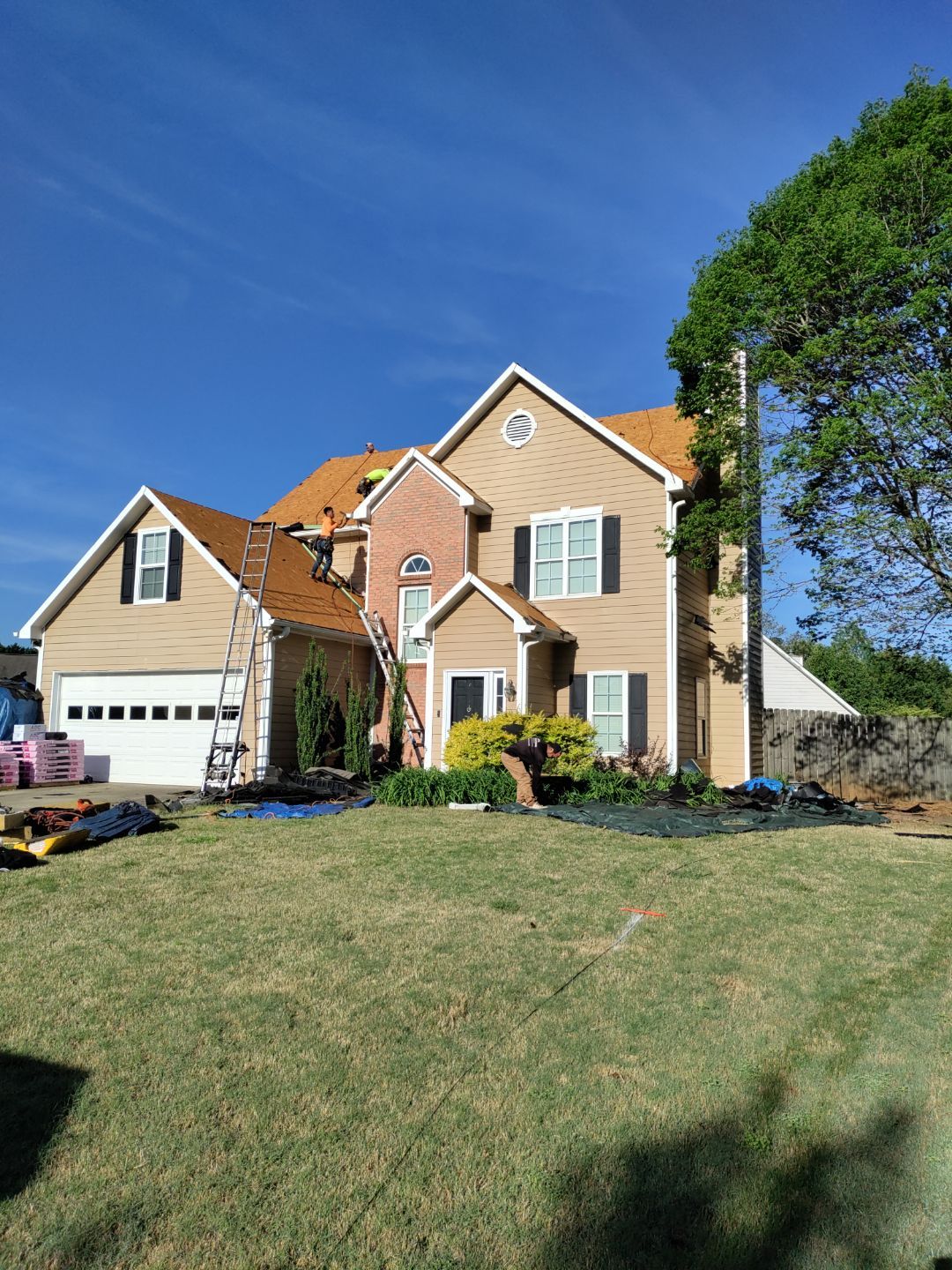 Residential Roof Replacement using Owens Corning TreDef Duration Williamsburg Grey by Inspector Roofing and Restoration