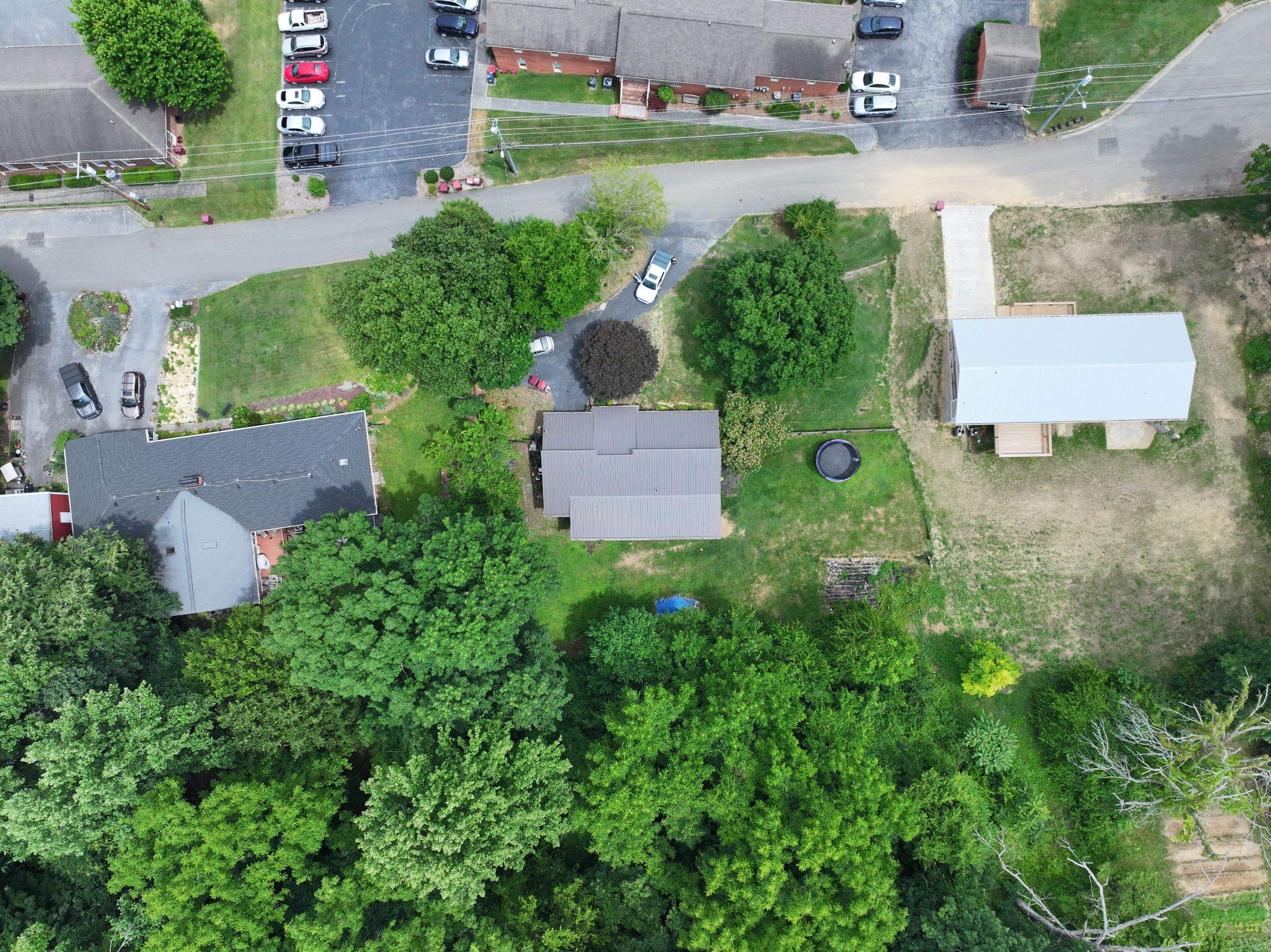 Boggs Residence by Omnia Roofing