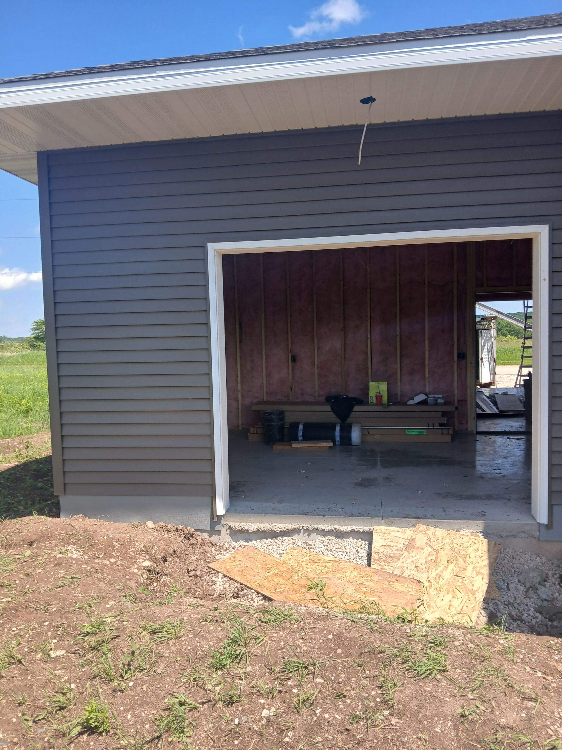New Con Siding  by Gellings Roofing & Siding