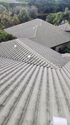 New Tile Roof Installation in Boca Raton – Elegant, Durable & Hurricane-Resistant