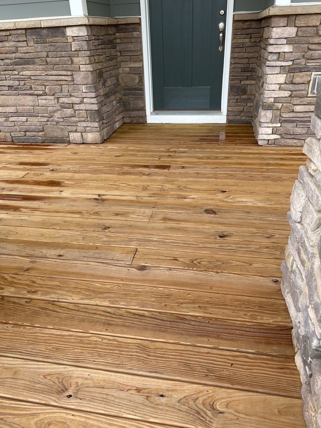 Screened Porch using Wood Sealant by DuraSeal