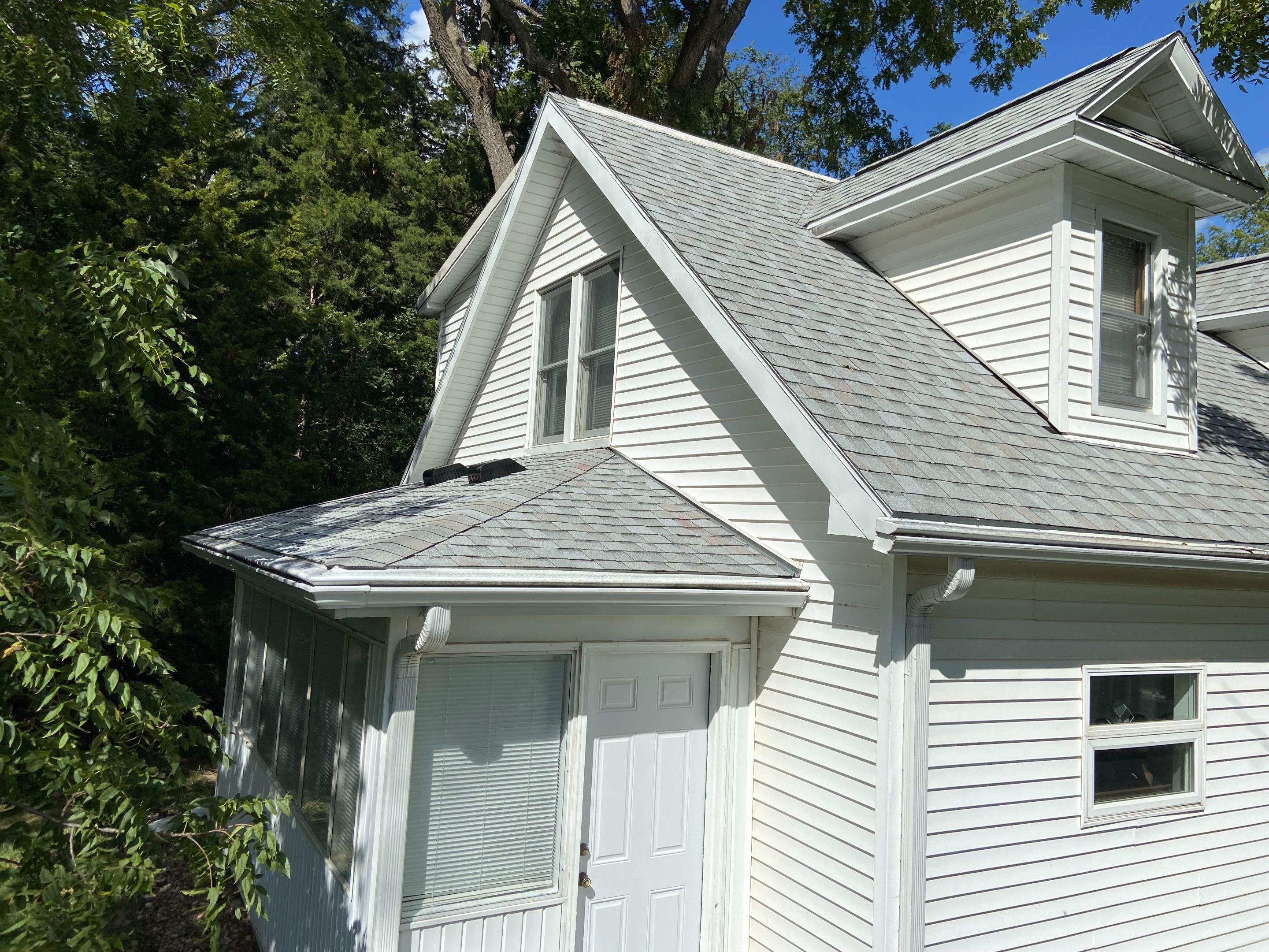 Complete Architectural Shingle Roof Installation and Decking in Crescent by Star Home