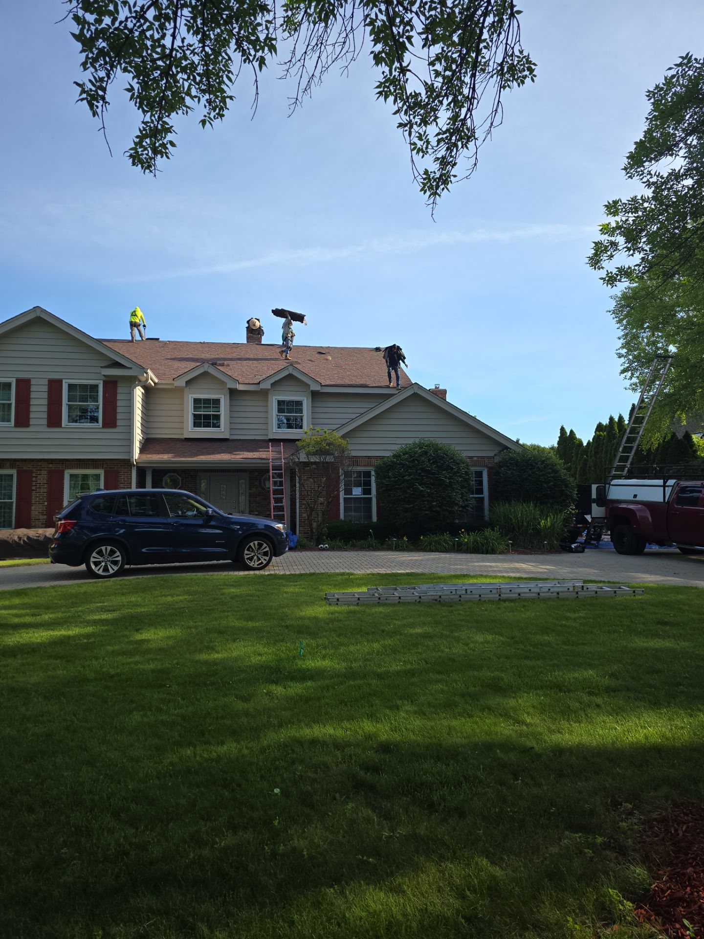 Oak Brook Architectural Shingle Roof Replacement and Velux Skylight Upgrade by Roof One