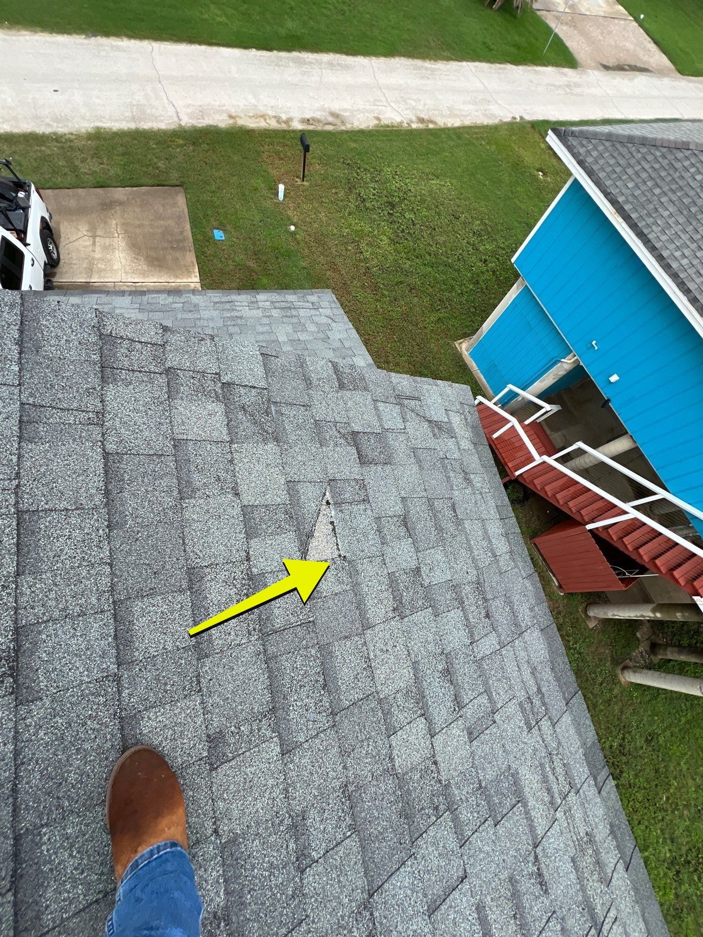 Hail Damage using Owen's Corning Duration (Lifetime) Shingles by Roof Repair Company