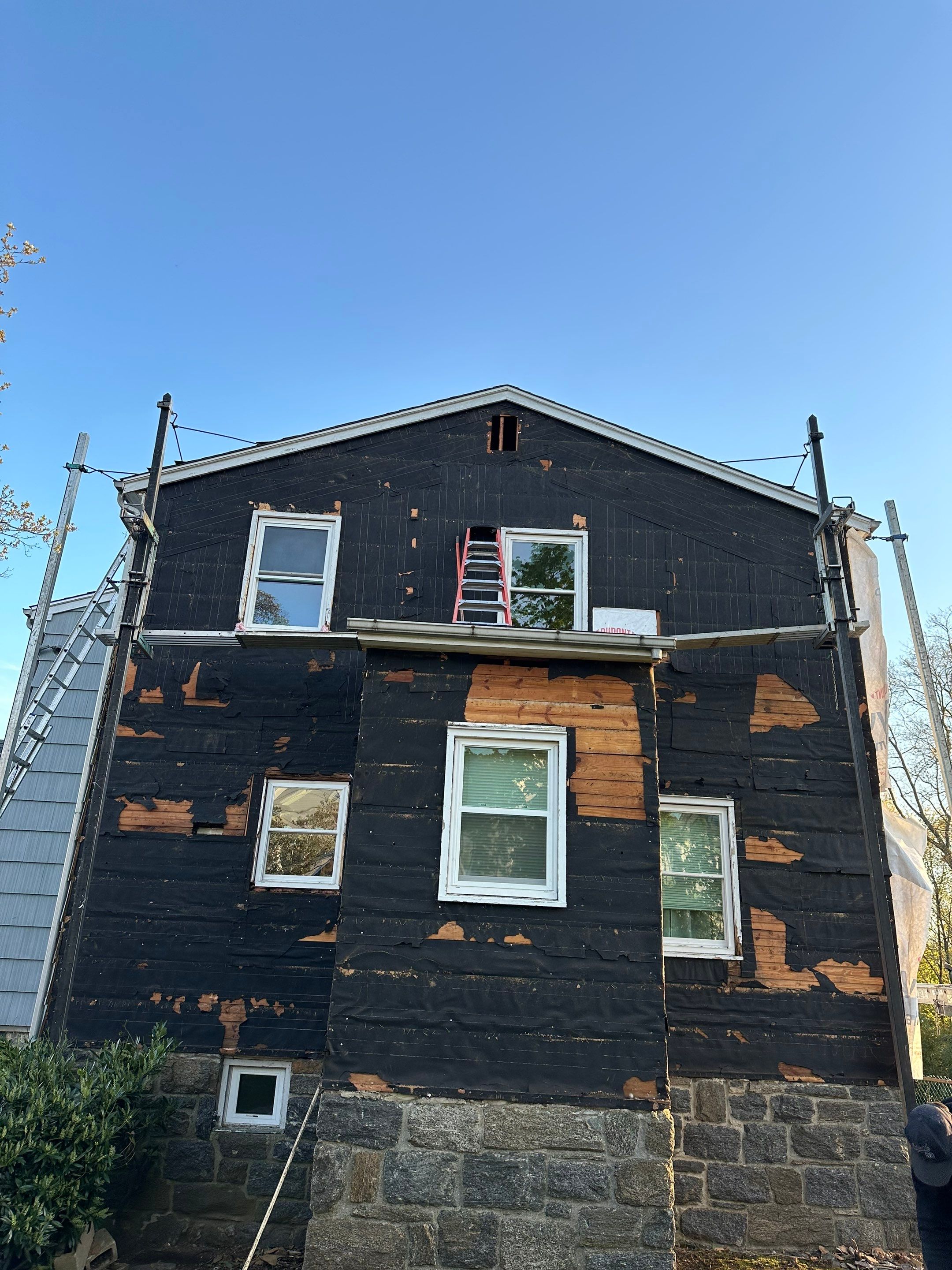 Siding Installation using Certainteed Cedar Impressions Straight Edge Perfection Shingles - D7 - Sterling Gray by A Plus Exterior