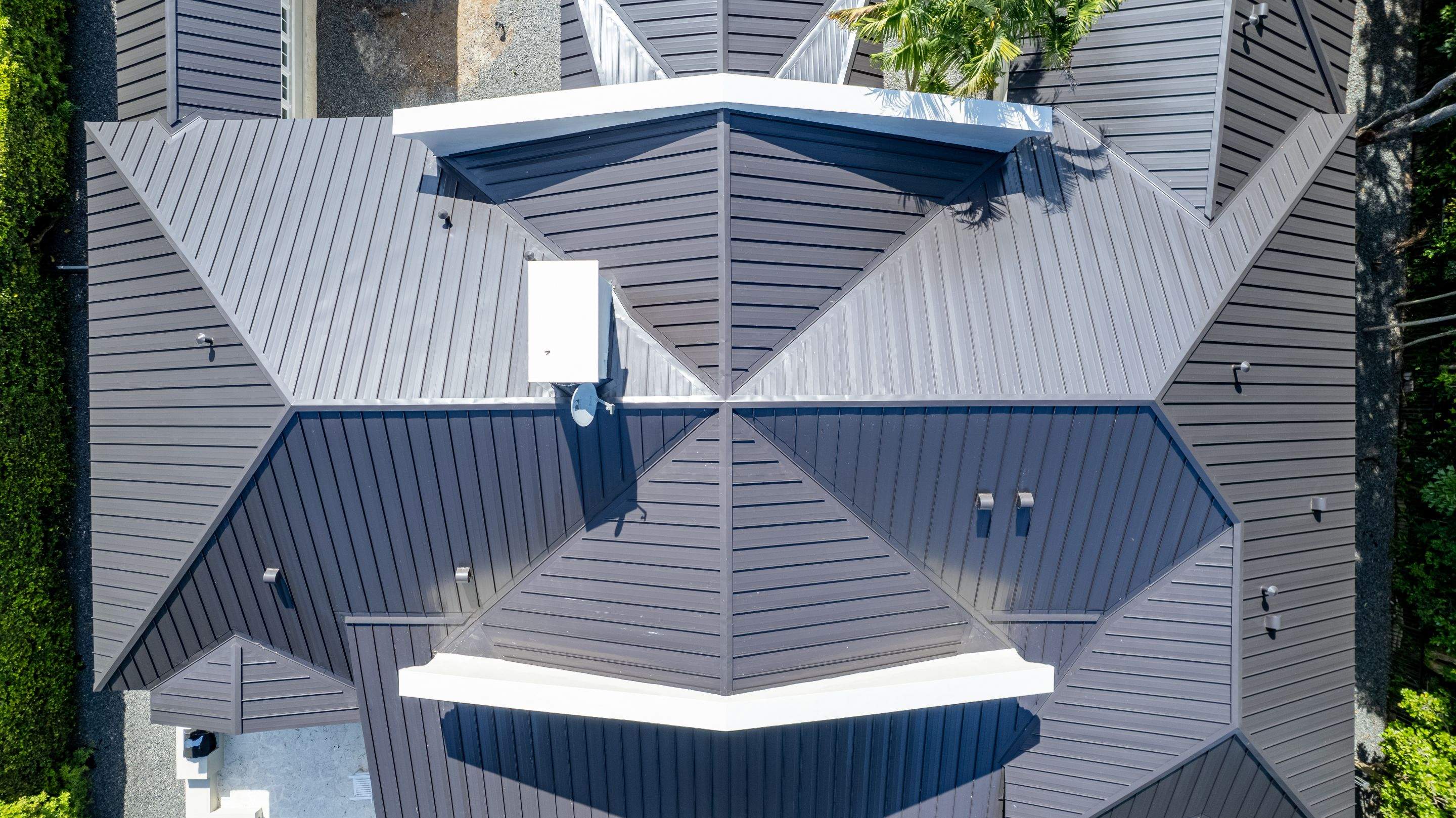 Metal Roof - Galvalume - Dark Bronze by Istueta Roofing