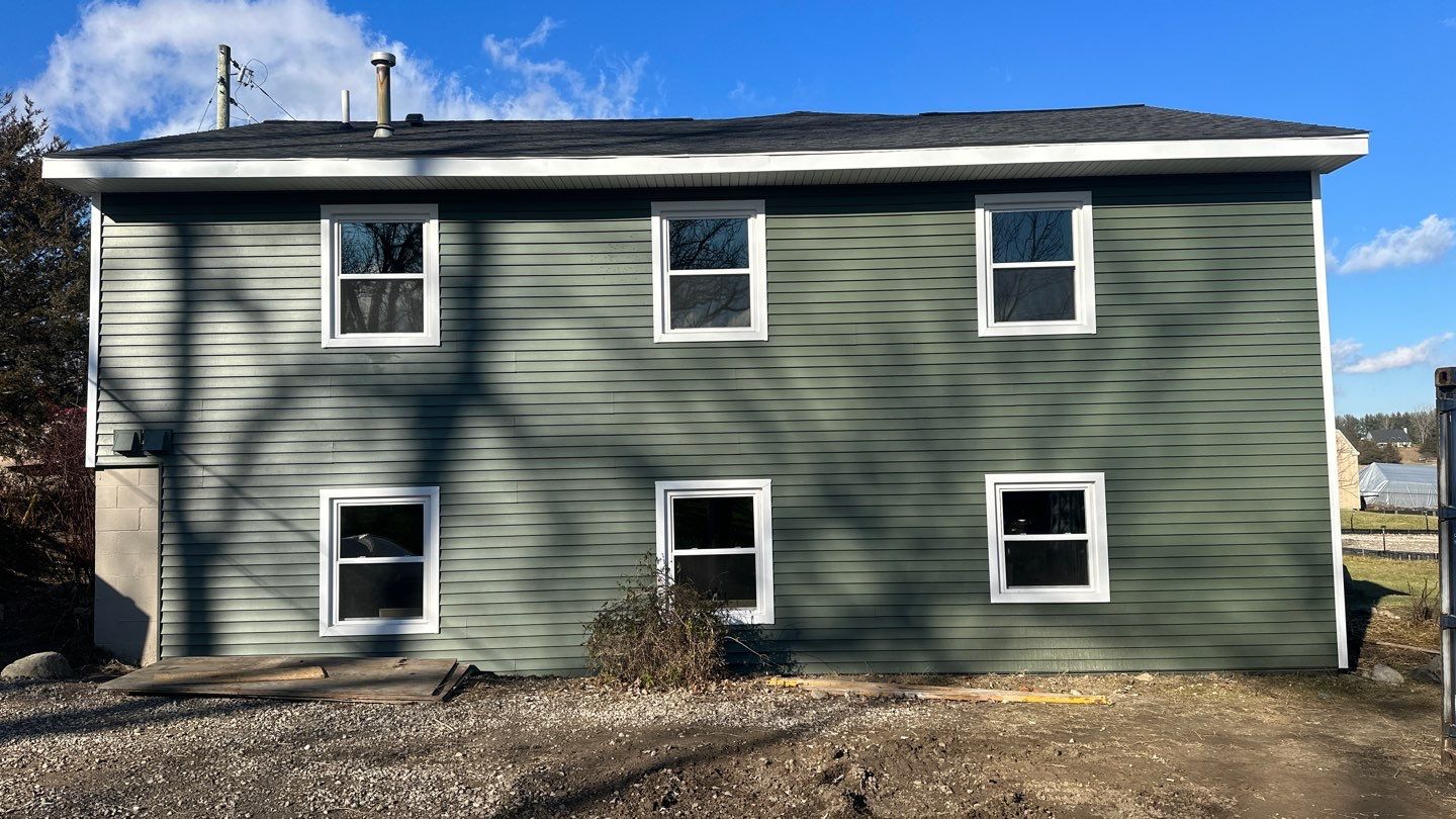 Siding Replacement using CertainTeed Restoration Classis D4 by 180 Contractors