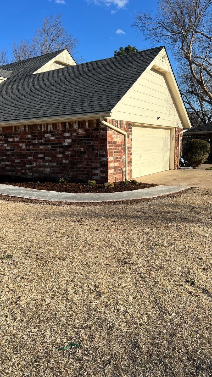 Concrete sidewalk using Concrete by Clays Services Inc