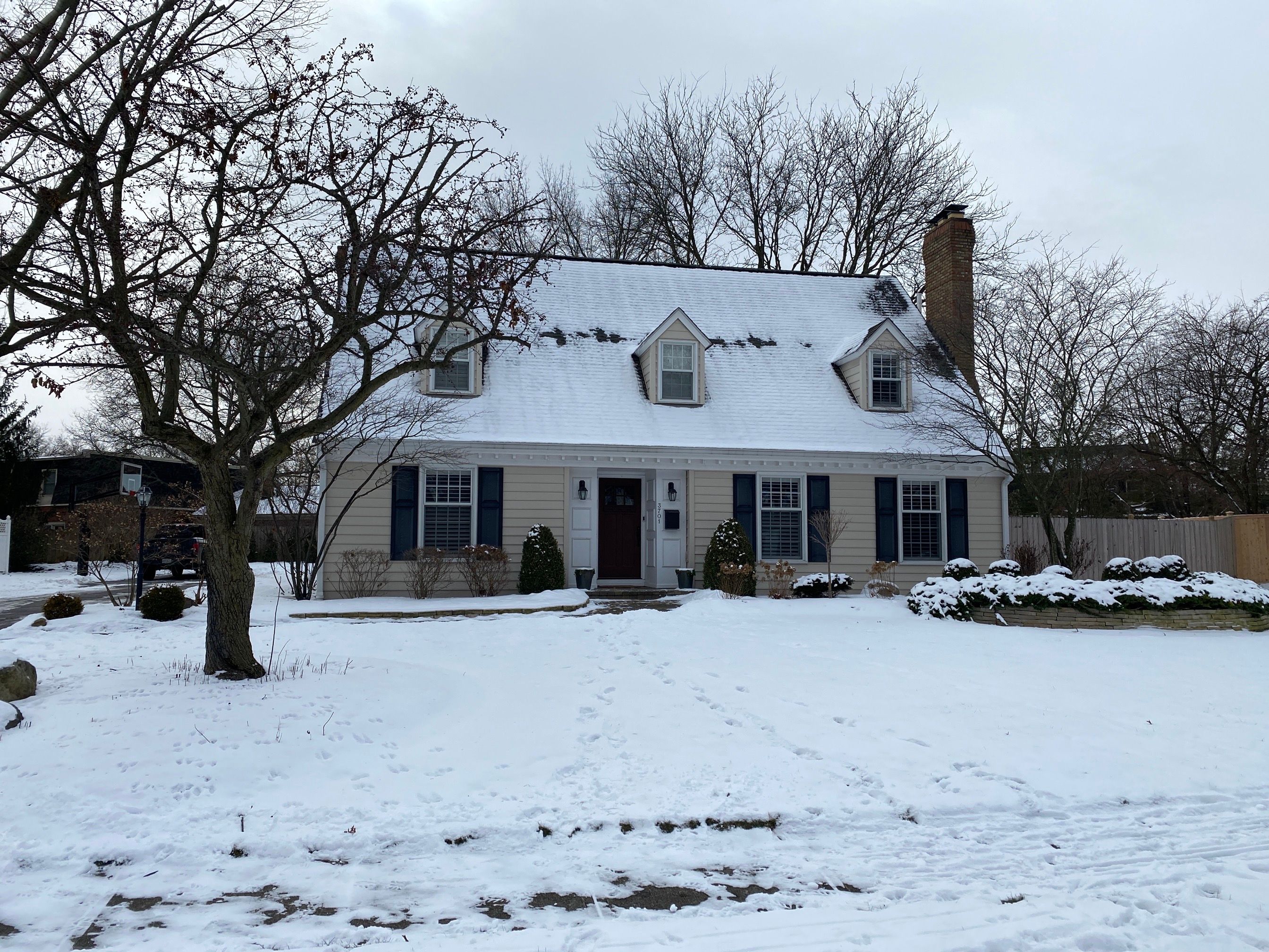 Residential Roofing Installation using James Hardie Fiber Cement Lap Siding and Certainteed Landmark Pro Shingles by Best Exteriors Inc