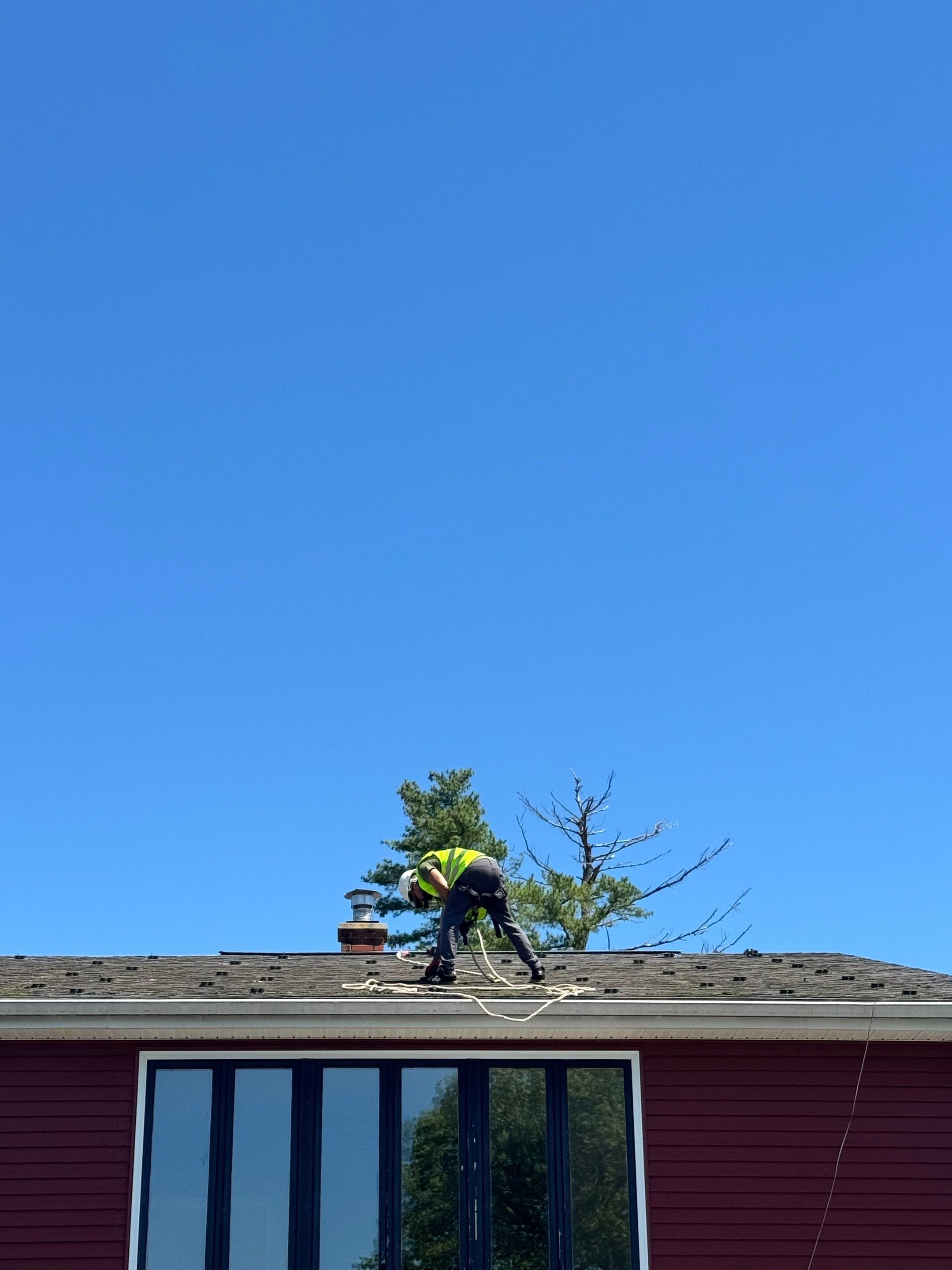 Solar Removal, Reinstall & Full Roof Replacement in Wilbraham, MA – Owens Corning Duration, Onyx Black by JOHNNYS PRO