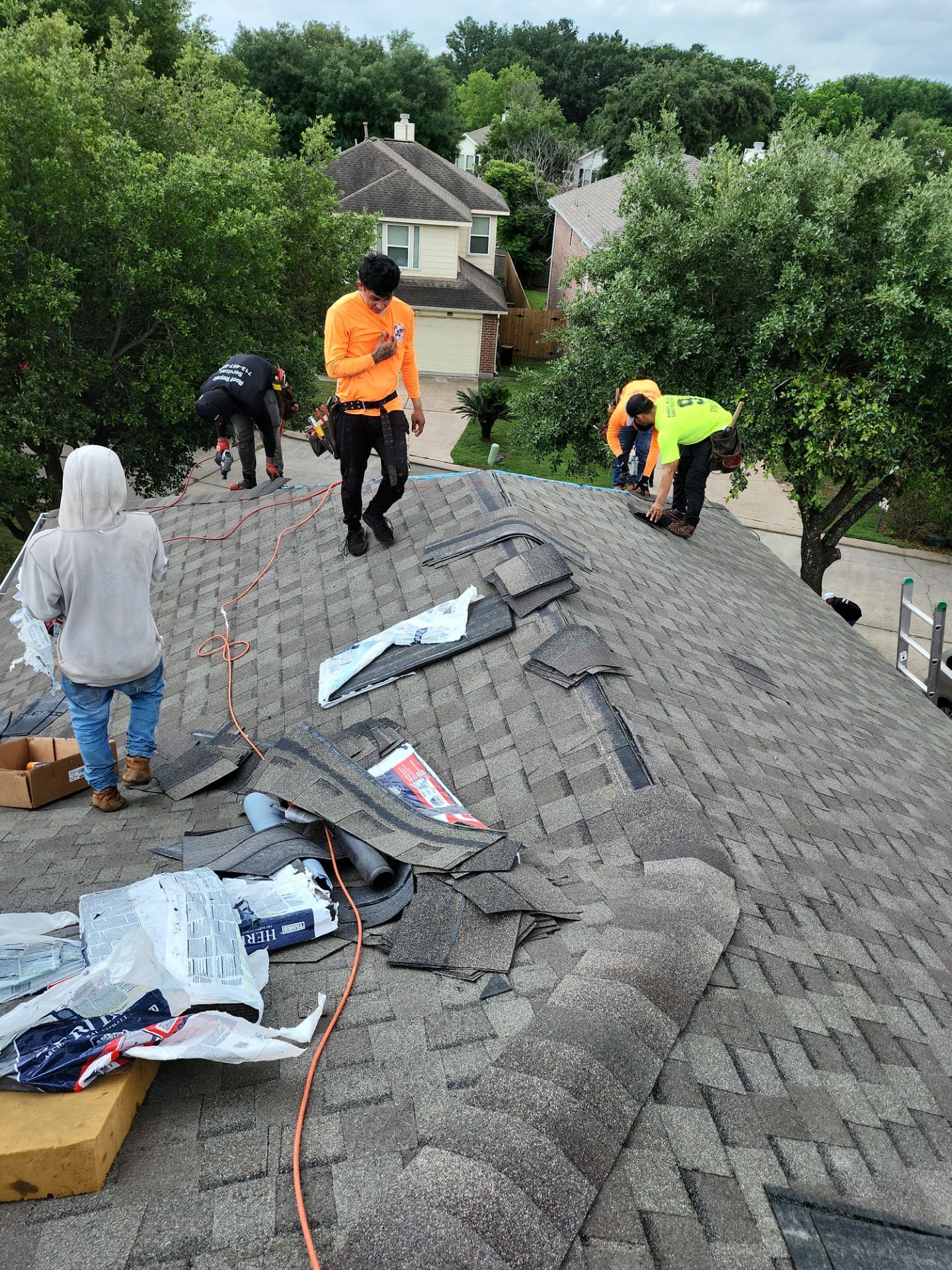 Residential Roofing Installation using Owen's Corning Duration (Lifetime) Shingles by Roof Repair Company