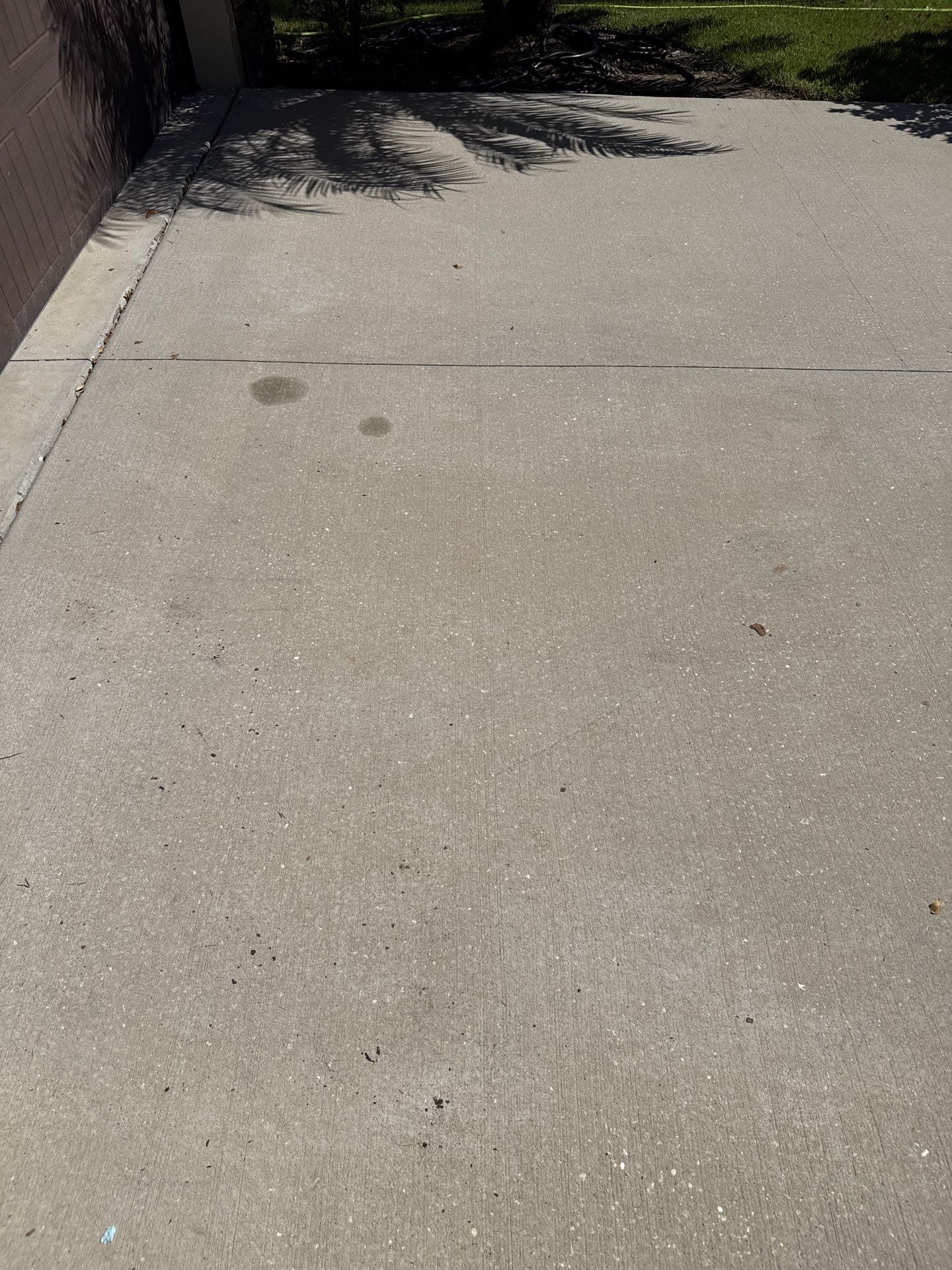 Concrete Driveway, Sidewalk, and Entryway Cleaning in Raven Crest, Bradenton, FL by Sunshine AquaWash