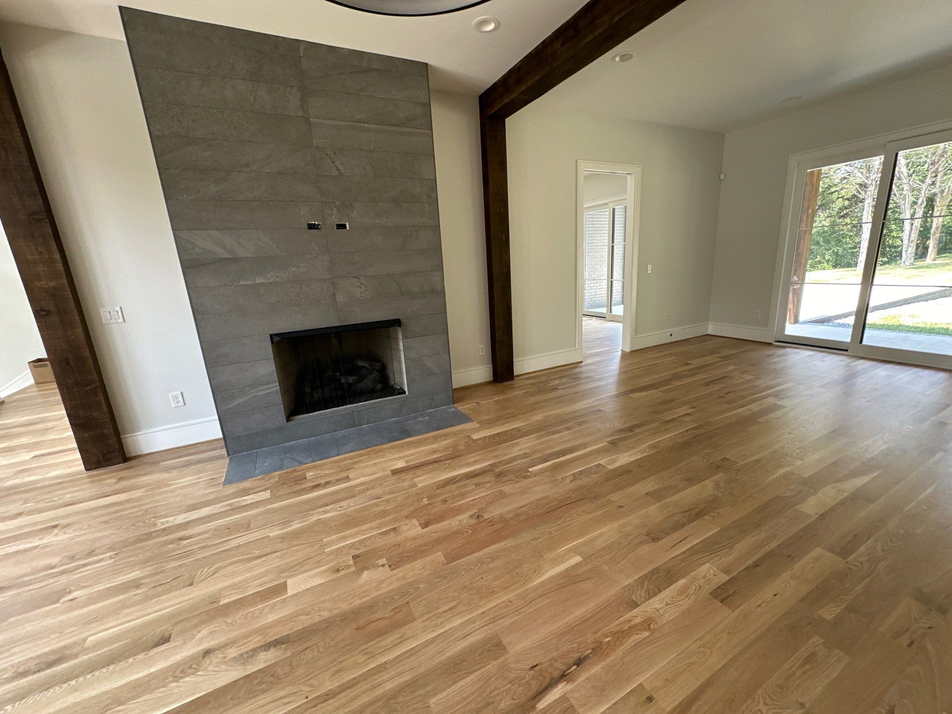 Interior Paint and Flooring in Nashville by Music City Improvements