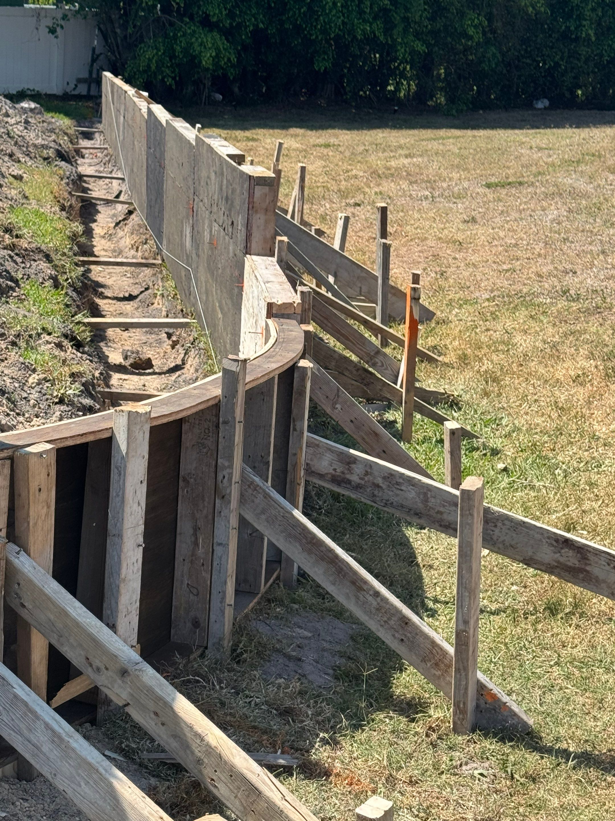 Custom Retaining Wall by Southern Gulf Construction