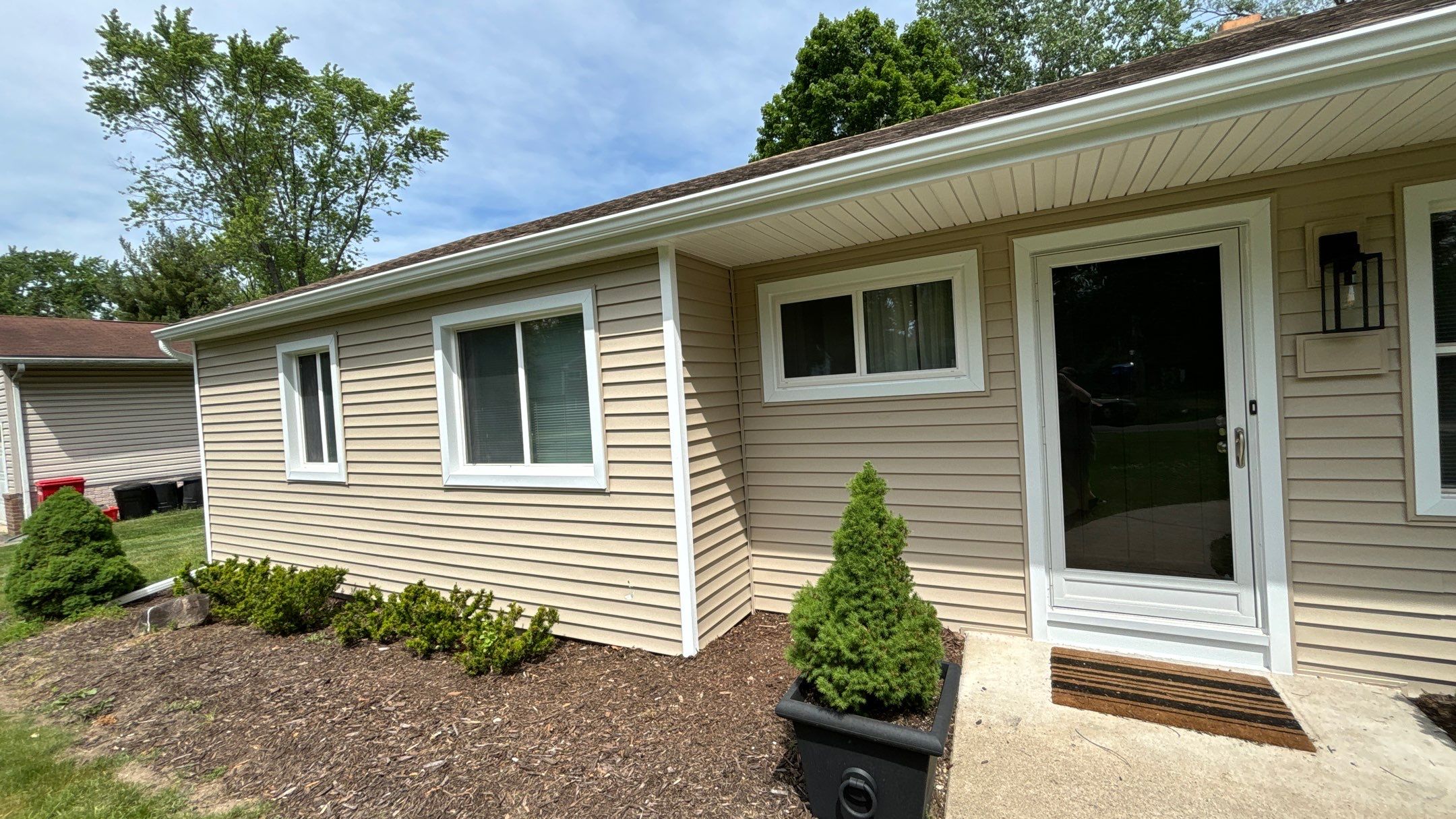 Siding Replacement using Certainteed Classic Restoration D4 by 180 Contractors