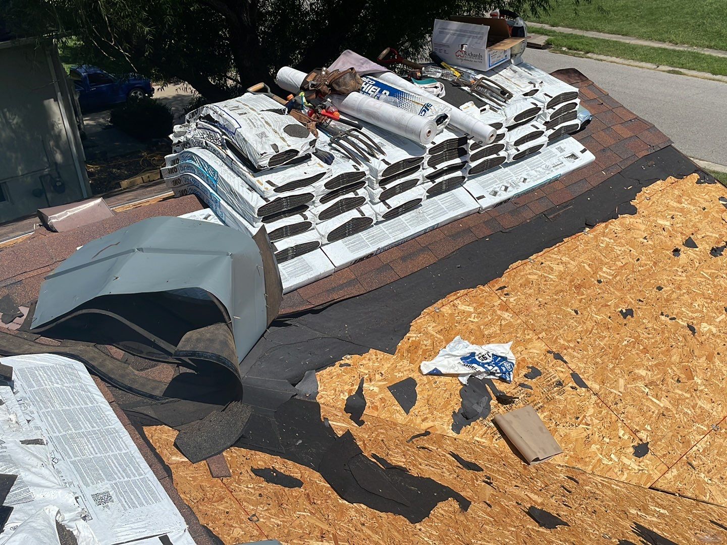 Residential Roofing Installation using IKO Dynasty by EEC Windows, Siding & Roofing