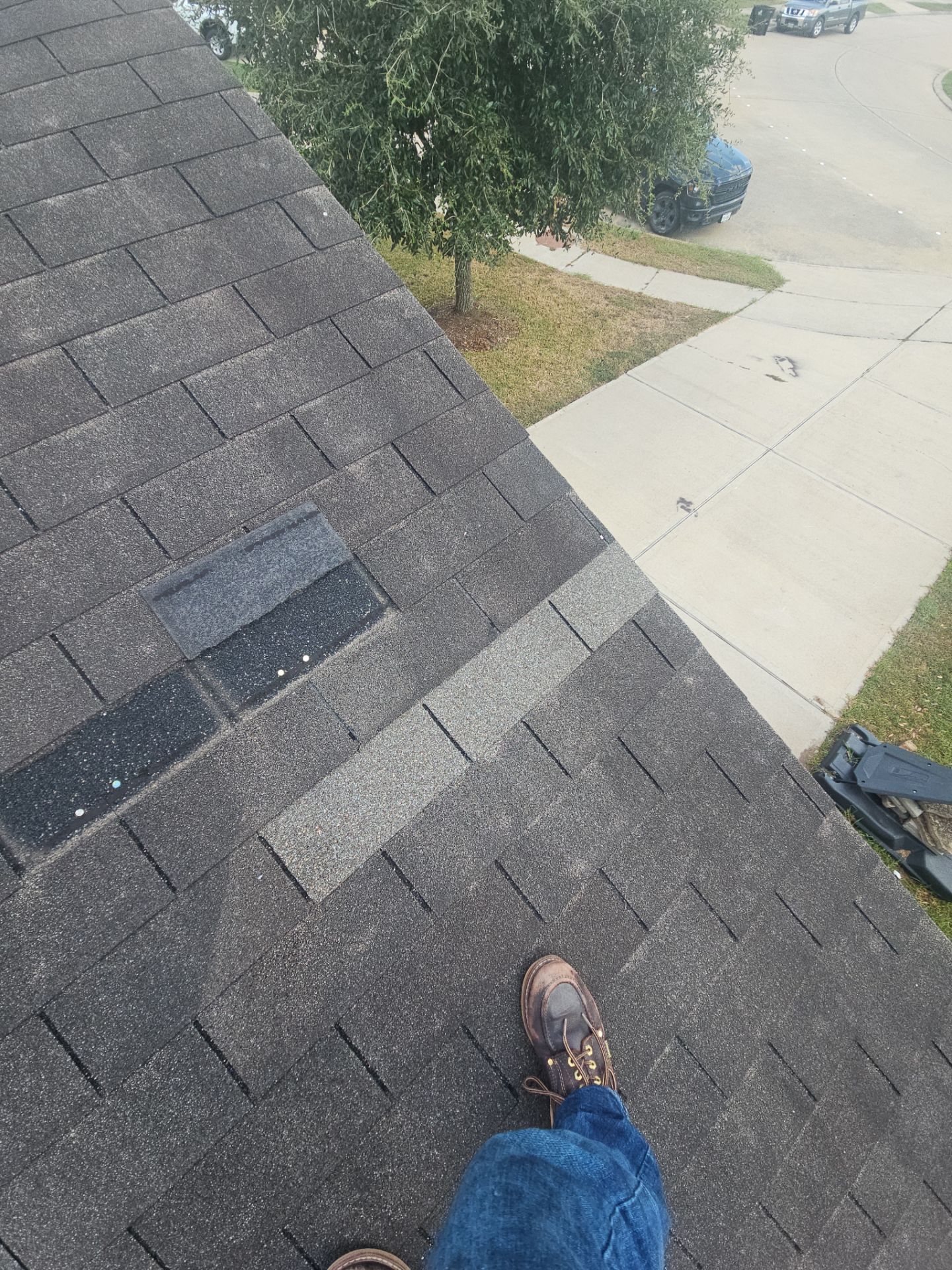 Hail Damage using Owen's Corning Duration (Lifetime) Shingles by Roof Repair Company