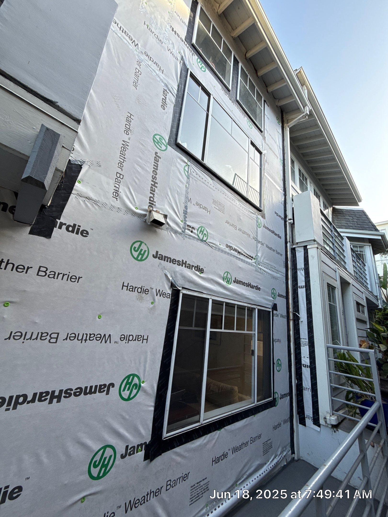 Project in Santa Monica by New Era Siding Inc