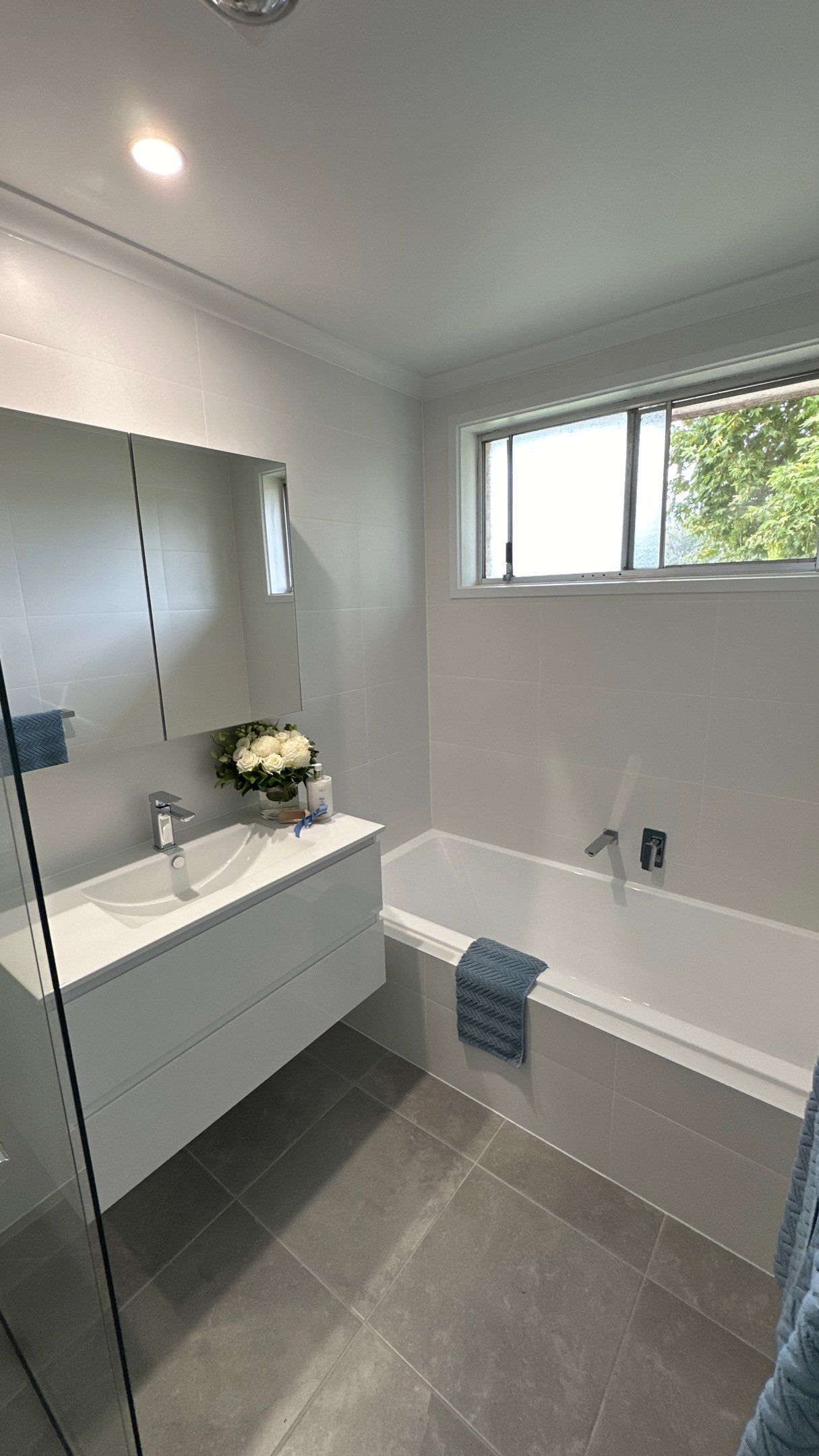 Main Bathroom & Toilet Renovation by Re-seal Bathrooms