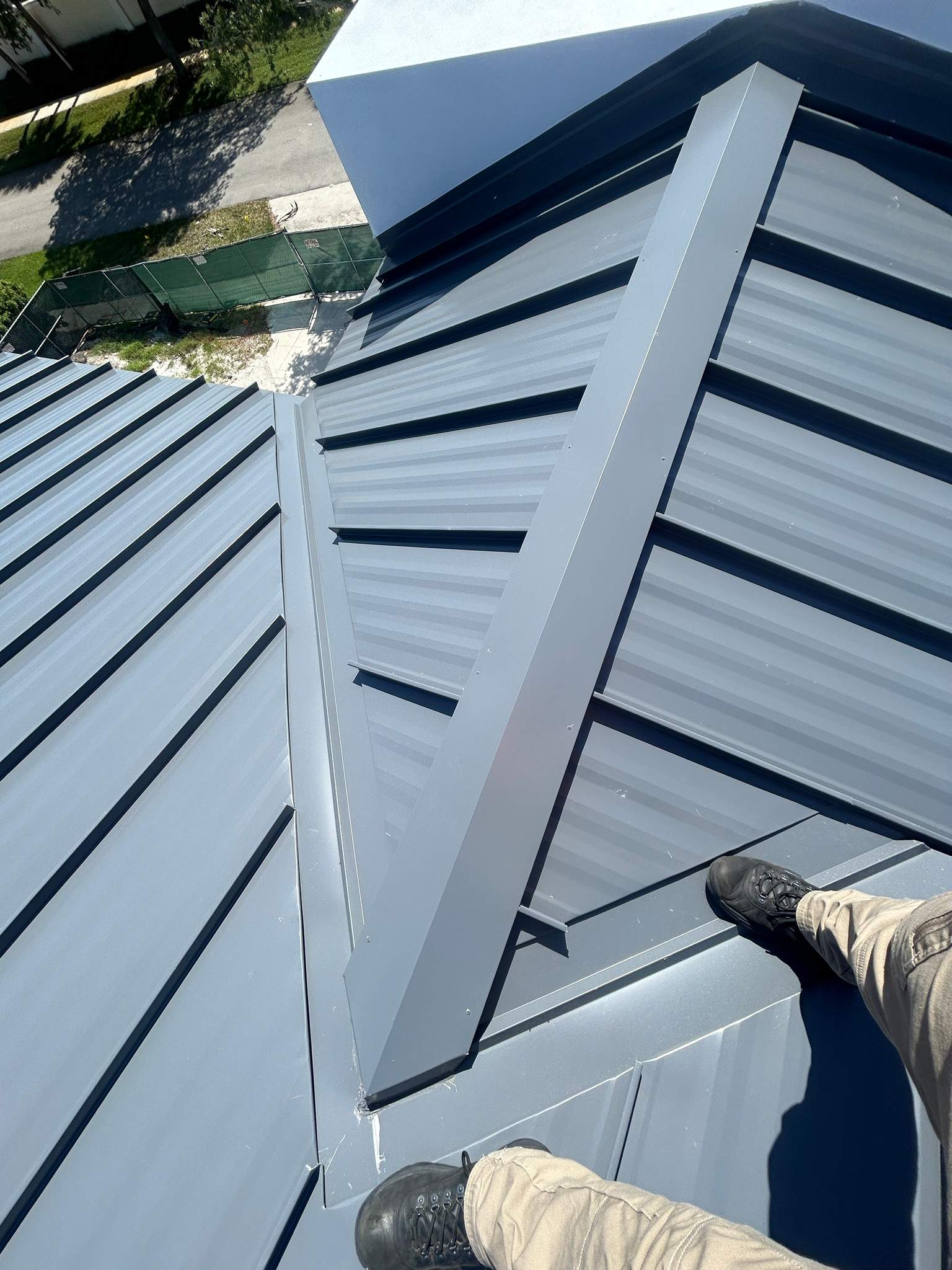 24ga 1.5" Mechanical Seam Slate Gray by Total Roofing System The Metal Roof Experts