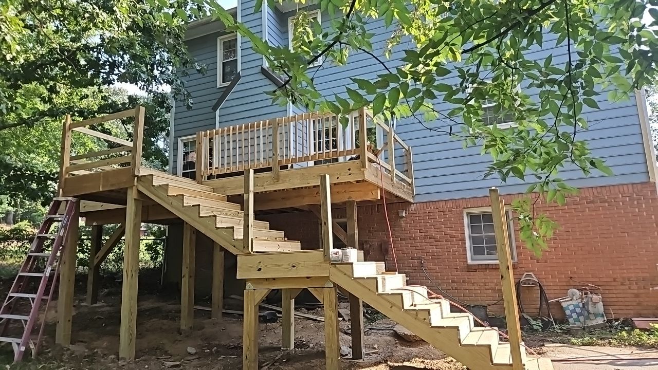 Russet Cove Circle - Deck Installation by Pillar and Pine
