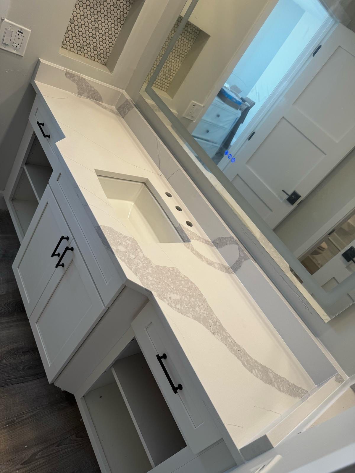 REMODELING POINTE SANTO E24 by TTS Remodeling corp & Genesis Restauration