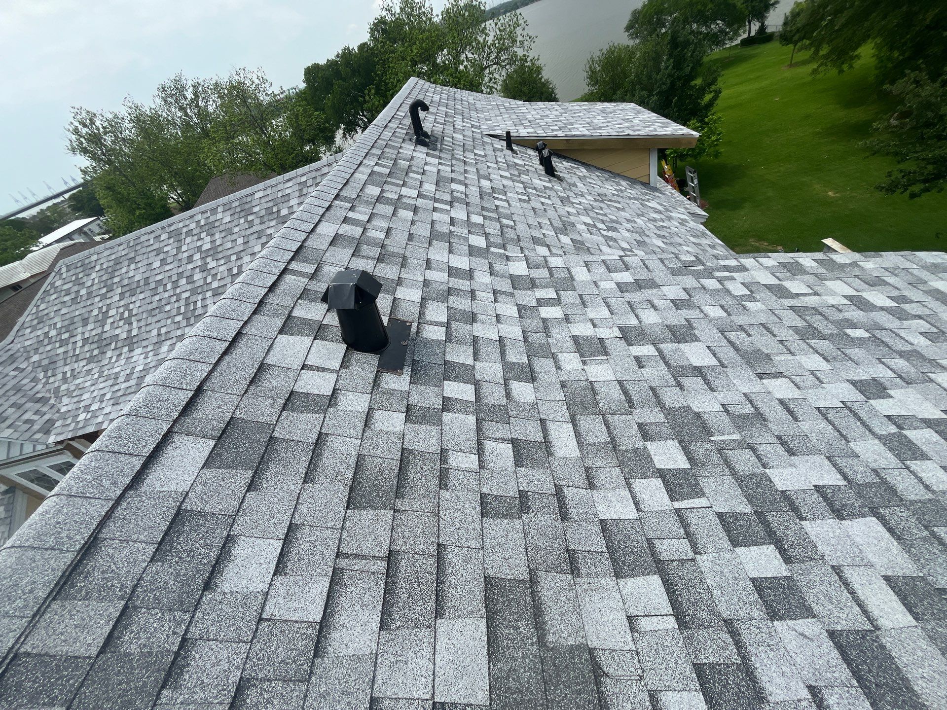 Residential Roofing Installation using Owen's Corning Duration (Lifetime) Shingles by Roof Repair Company